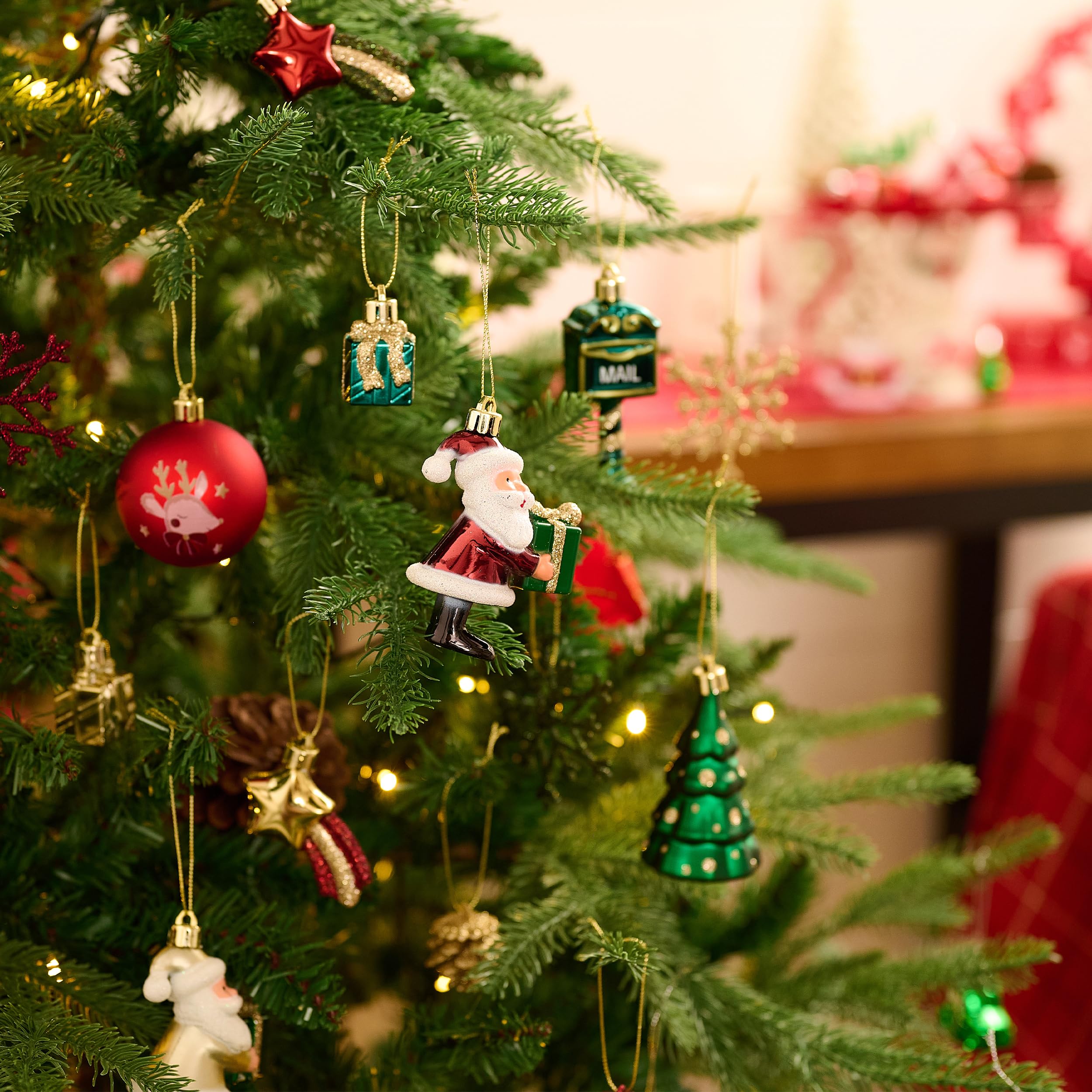 Valery Madelyn Lot de 40 boules de Noël avec paquet cadeau - Décoration de sapin de Noël avec crochet de suspension - Rouge vert doré