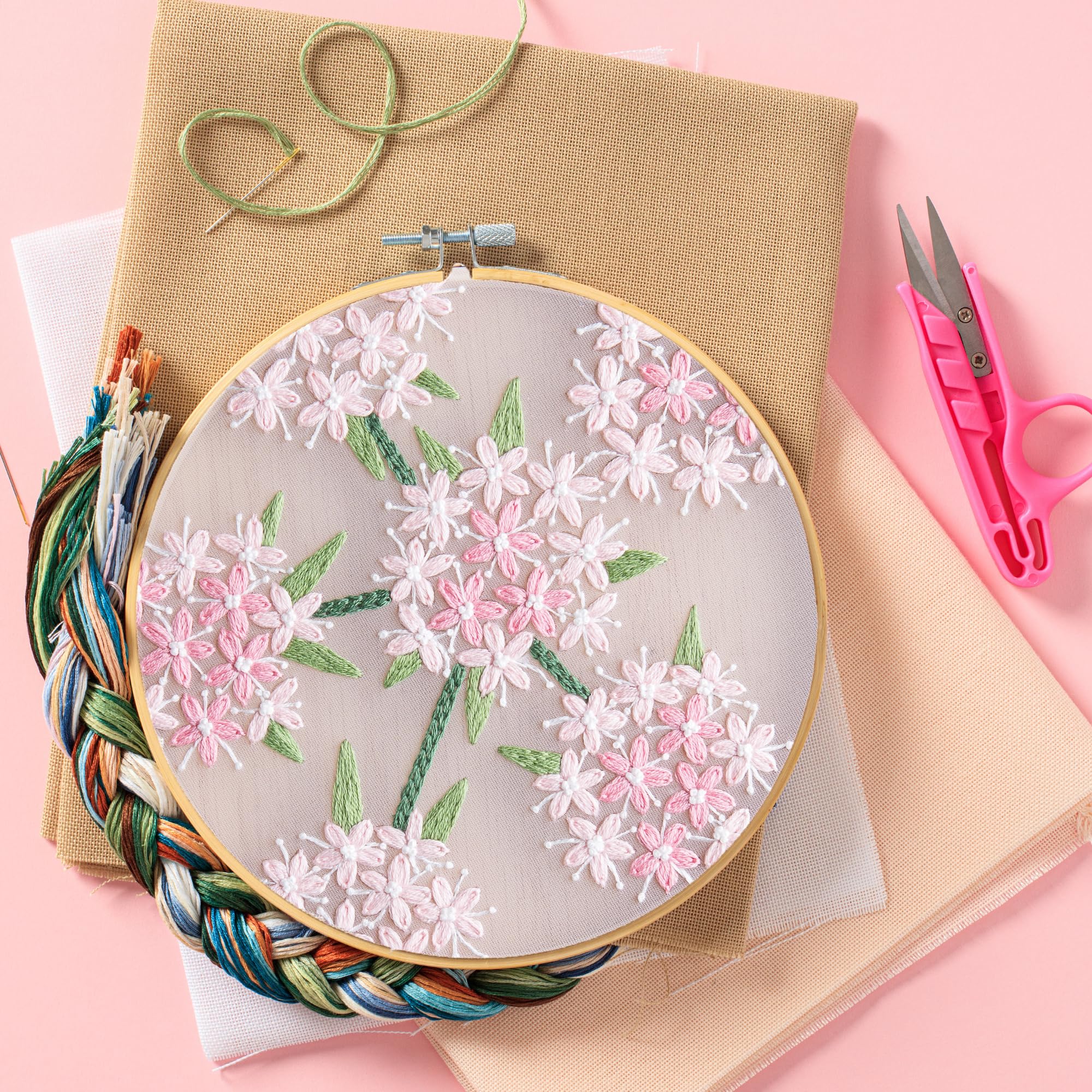 Amazon.com: LEISURE ARTS Embroidery Kit 6