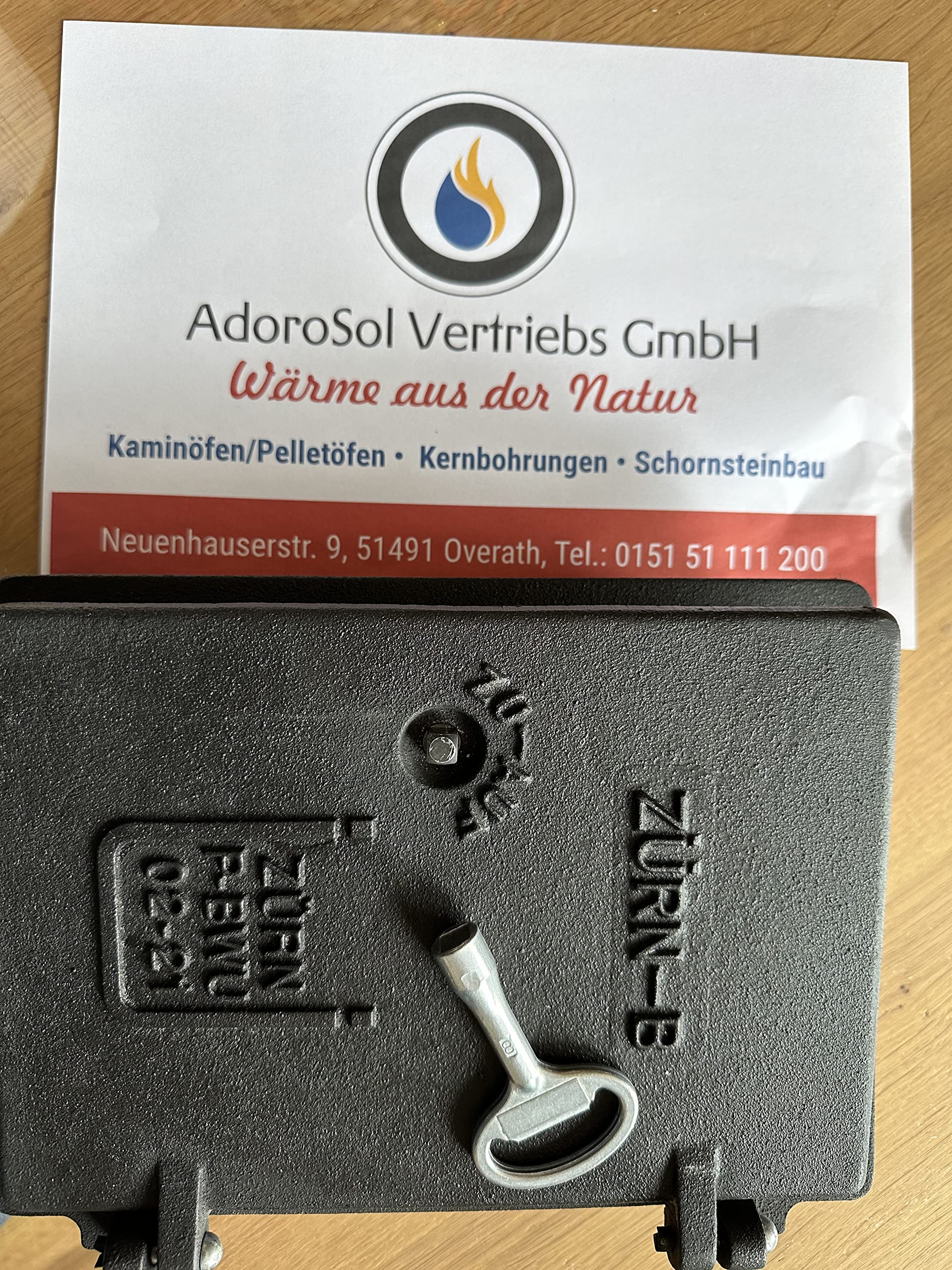 Zürn Kamintüre mit Schlüssel Gusstüre