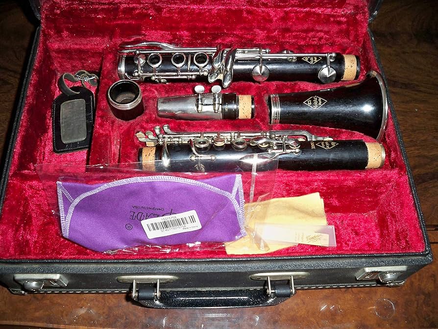 Noblet クラリネット本体 ハードケース付き Amazon.com: Noblet L45CA Paris Bb Clarinet (Carry-All Case