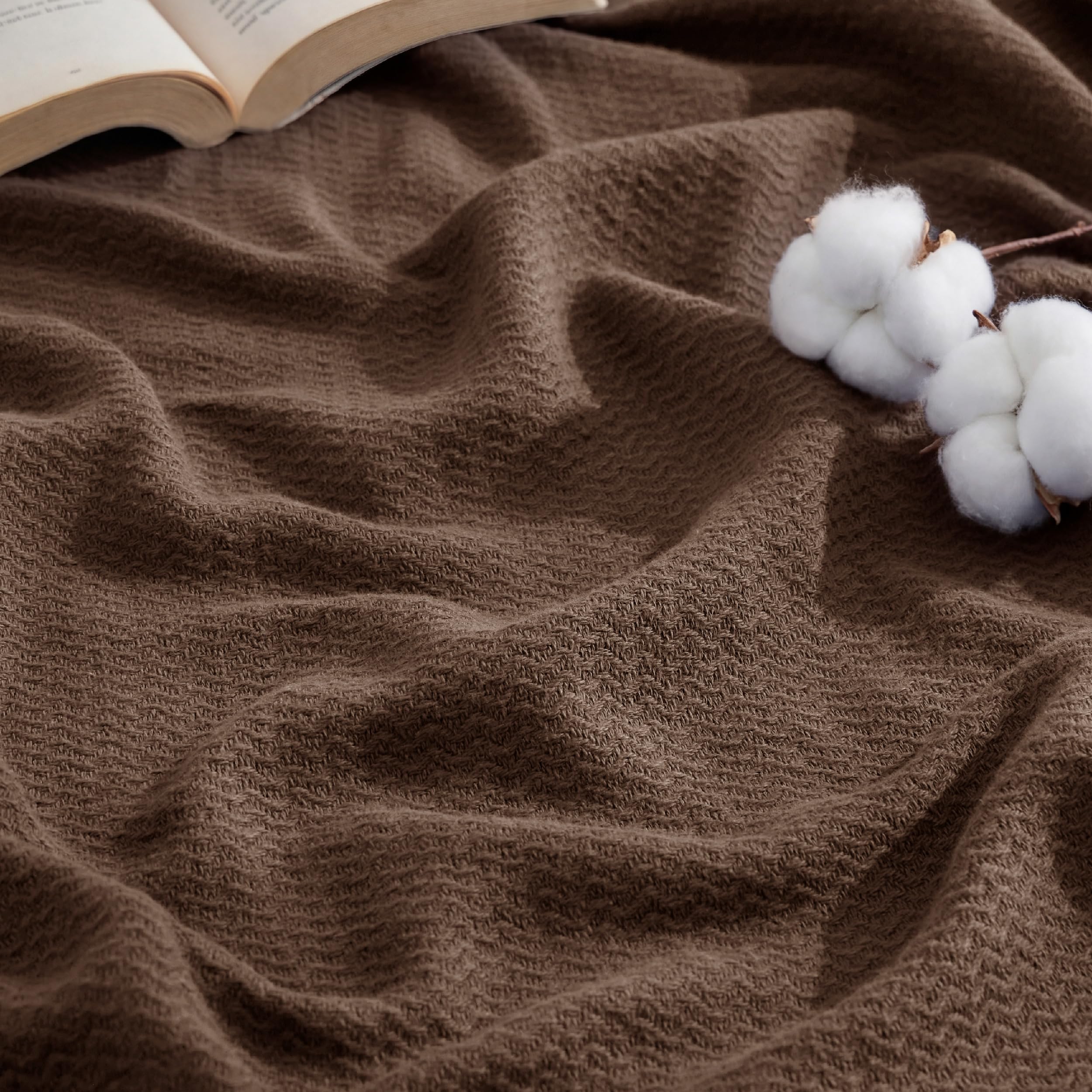 Photo 1 of Bedsure 100% Cotton Herringbone Blanket, King, Brown