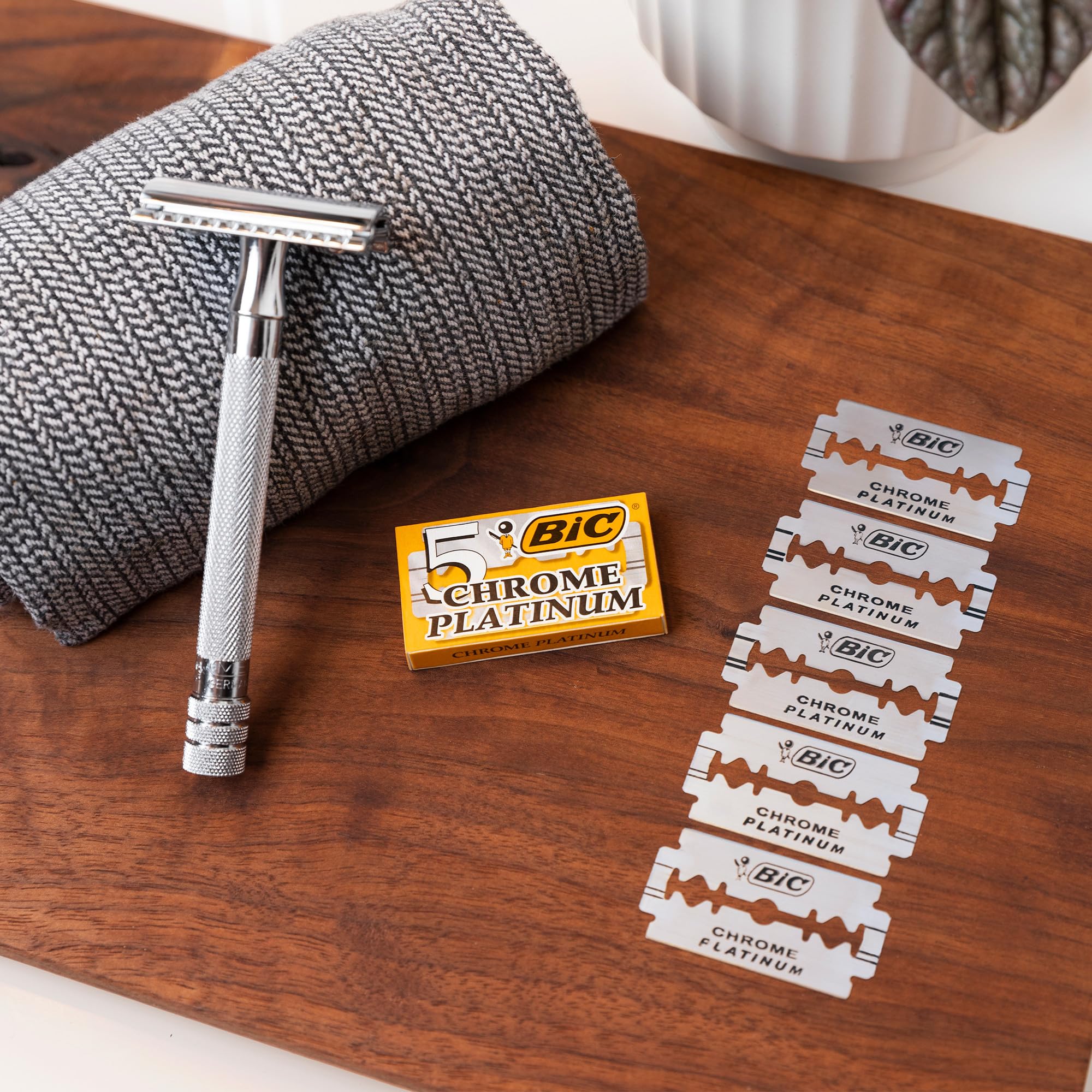 BIC Chrome Platinum lame monouso singole a doppio bordo, rasoi di sicurezza - 5 confezioni da 20 pezzi