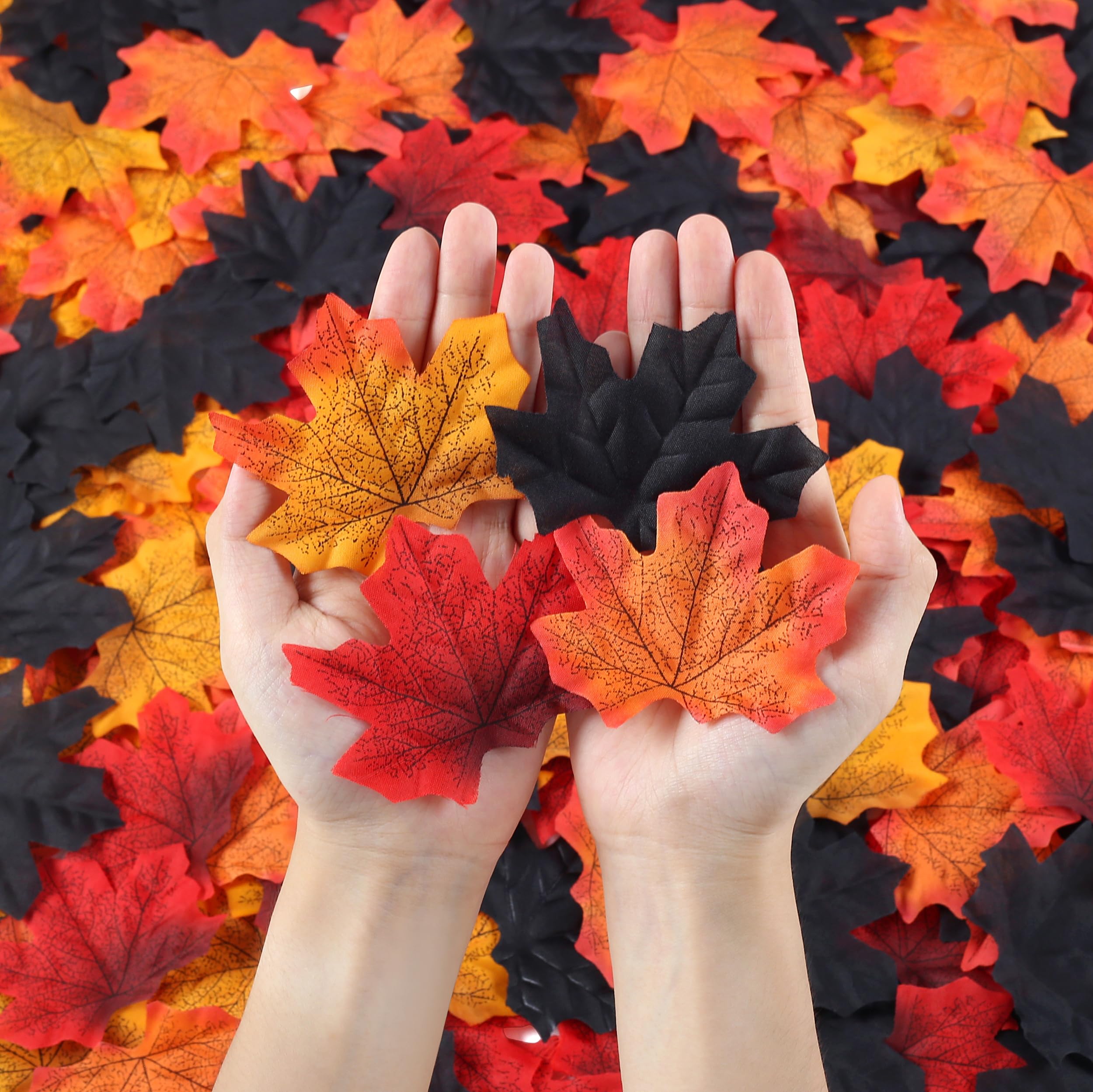 Fake Fall Leaves Bulk Black Maple Leave Thanksgiving Decor Artificial Flowers Faux Maple Leaf for Auturmn Wedding Halloween Fall Decoration 200pcs