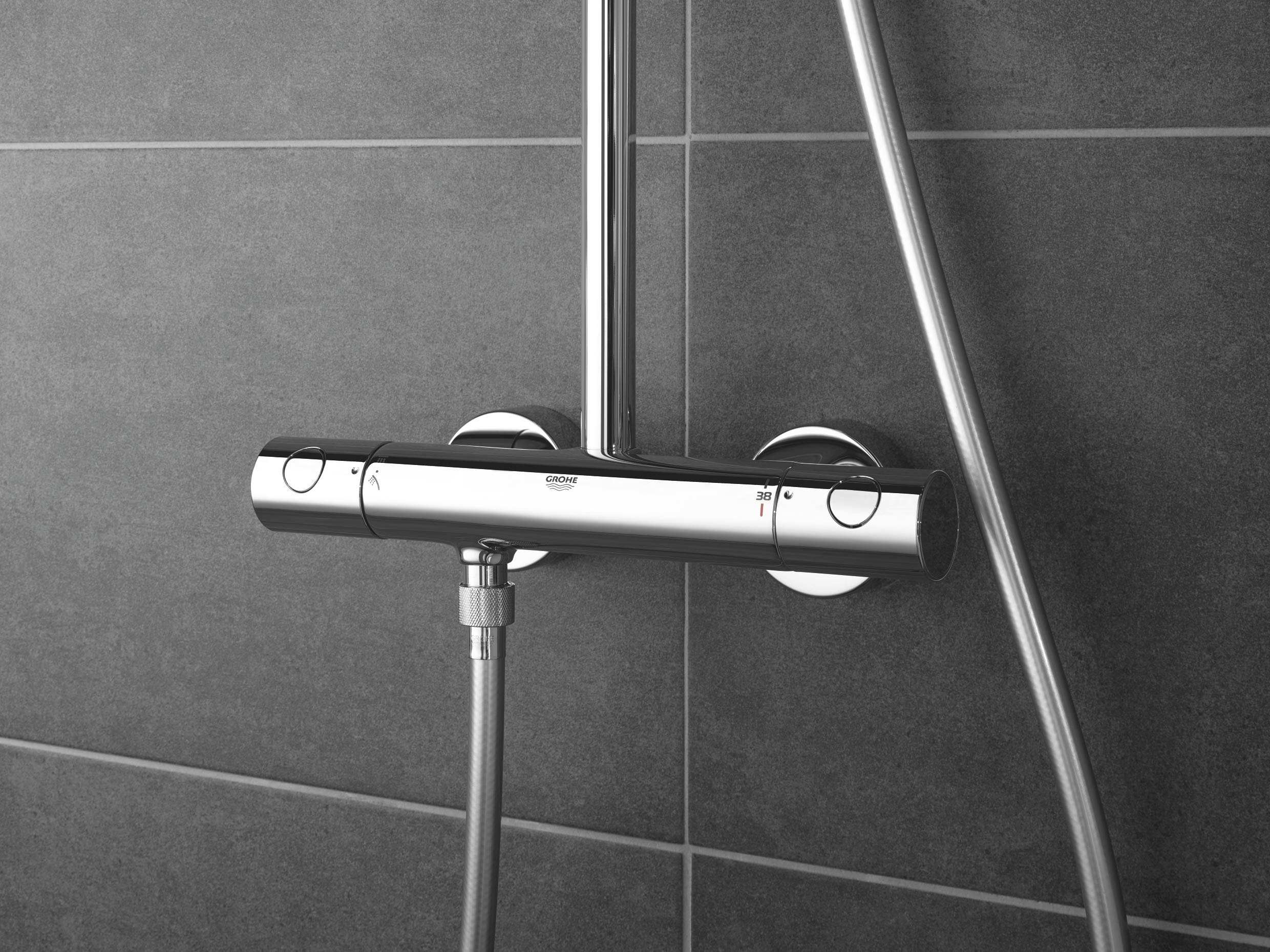 GROHE Tempesta Cosmopolitan 210- Duschsystem mit Thermostatbatterie (Wandmontage, Verbrühungsschutz, 390mm Duscharm, perfektes Strahlbild ), chrom, 27922001