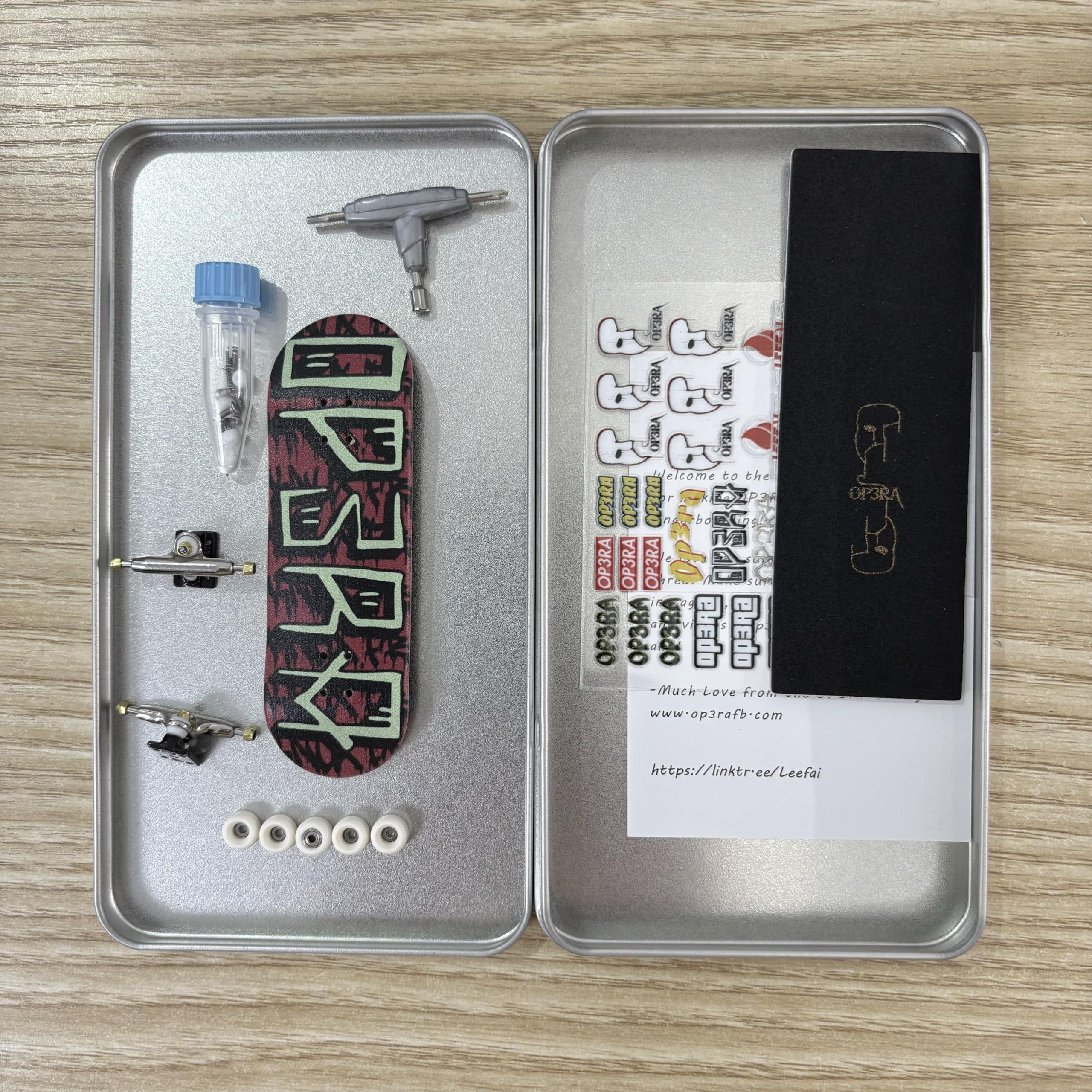 LEEFAI 29mm Pro Fingerboard Complete 29x96mm Wood Deck,UV Printing Graphic, Pro leefai4.0 Trucks Regular kingpins- 5 Urethane Bearing Wheels-Op3ra V3-Handstyle