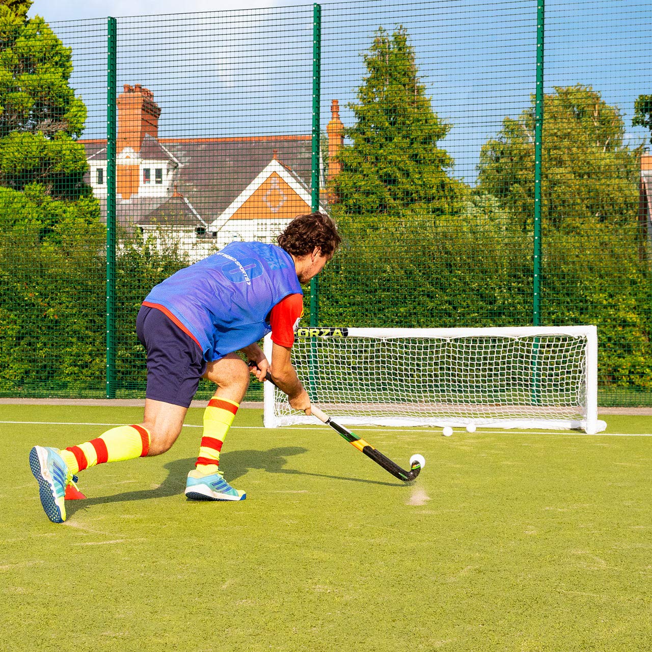 FORZA But de Hockey sur Gazon en PVC – Poteaux 2,4m x 0,8m Imperméables & Autoporteurs