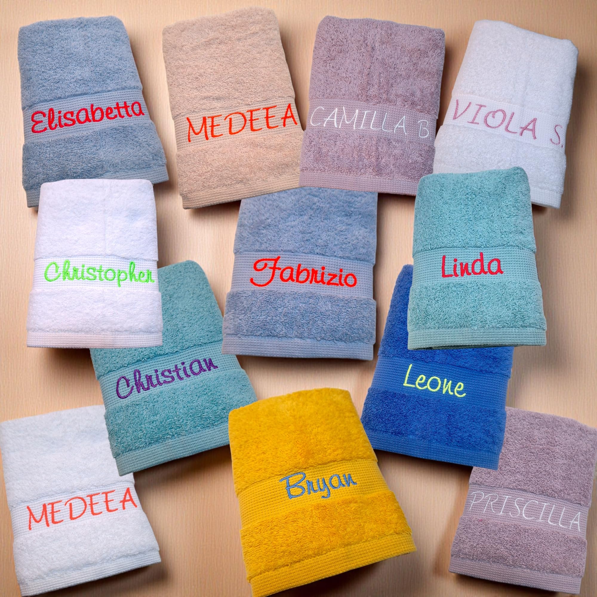 Asciugamani asilo personalizzati con ricamo. Set asilo 3 pezzi per bambini colore a scelta. Asciugamani con asola in 100% cotone (3, 60x40 cm)