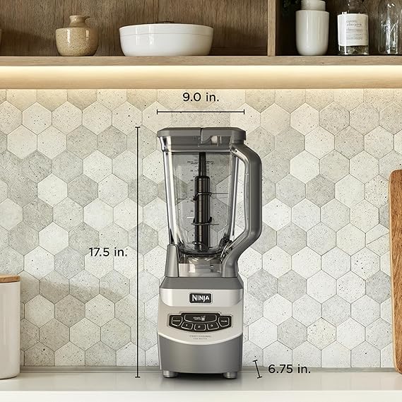خلاط Ninja BL660 Professional Compact Smoothie & Food Processing ، 1100 واط ، 3 وظائف - للمشروبات المجمدة ، العصائر ، الصلصات ، المزيد ، 72 أونصة.* إبريق ، ( 2 ) 16 أونصة. أكواب الذهاب وأغطية صنبور ، رمادي