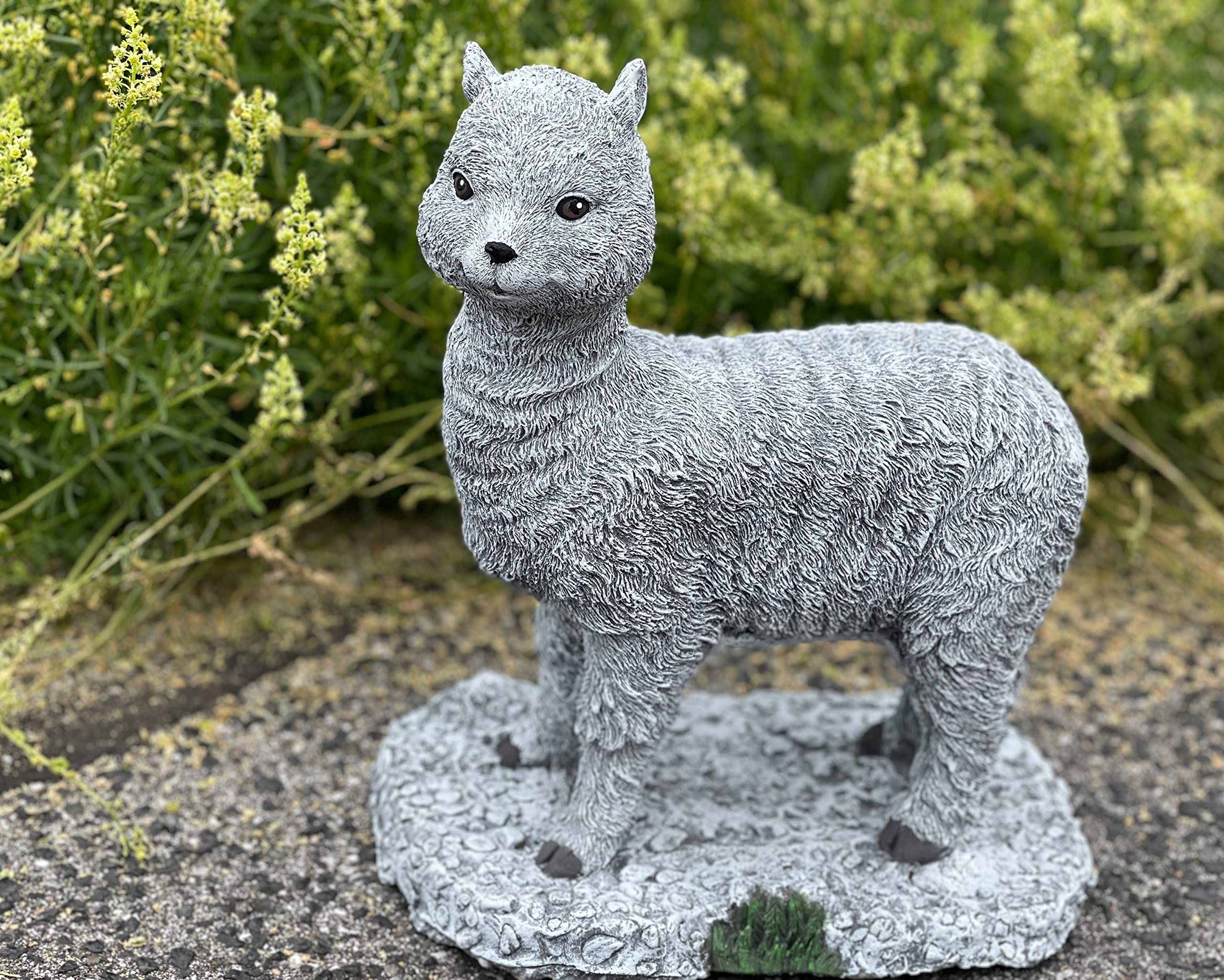 stoneandstyle Steinfigur Alpaka frostfest Steinguss Gartenfigur wetterfest