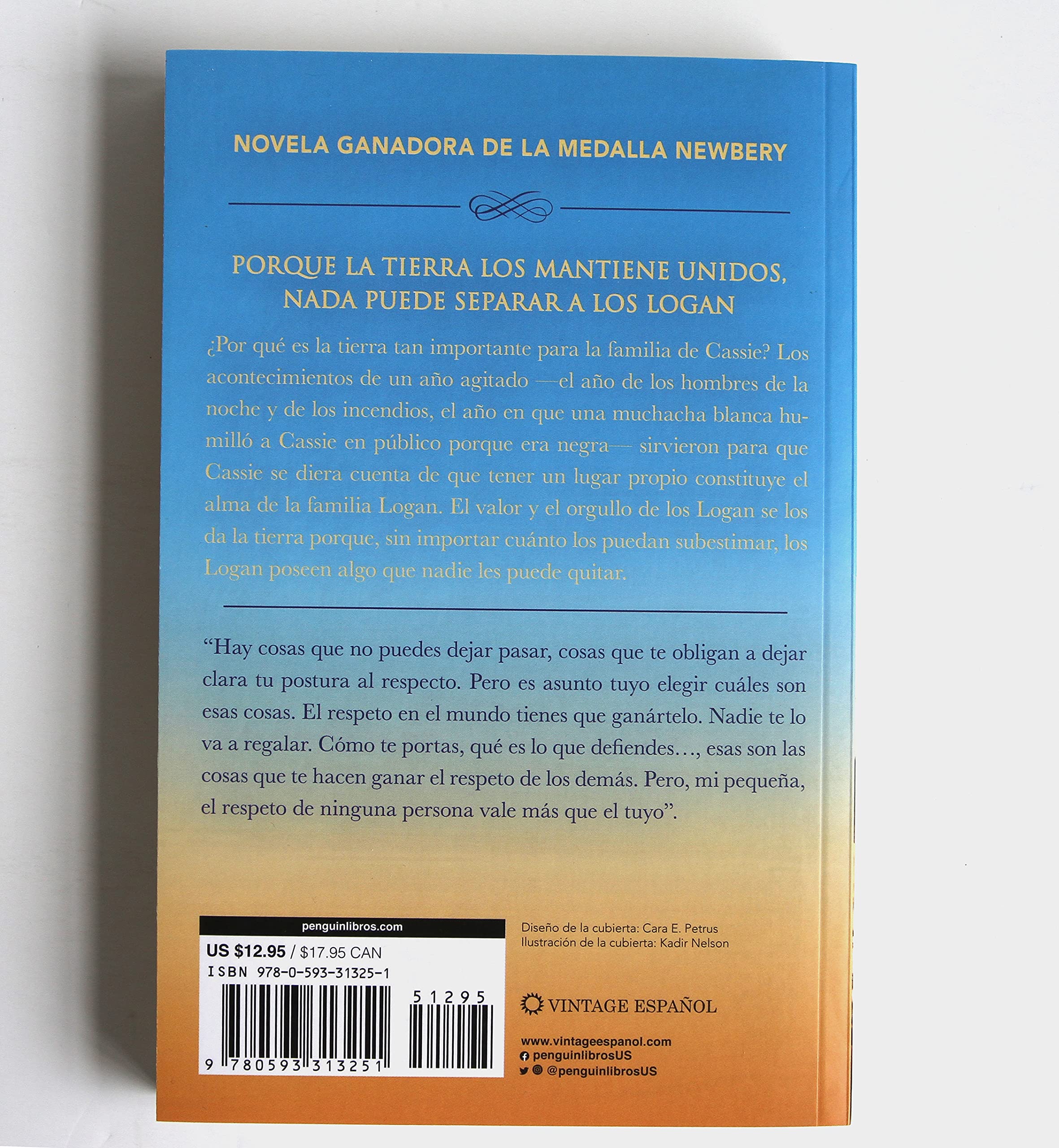 Lloro por la tierra / Roll of Thunder, Hear My Cry (Spanish Edition) - Image 3