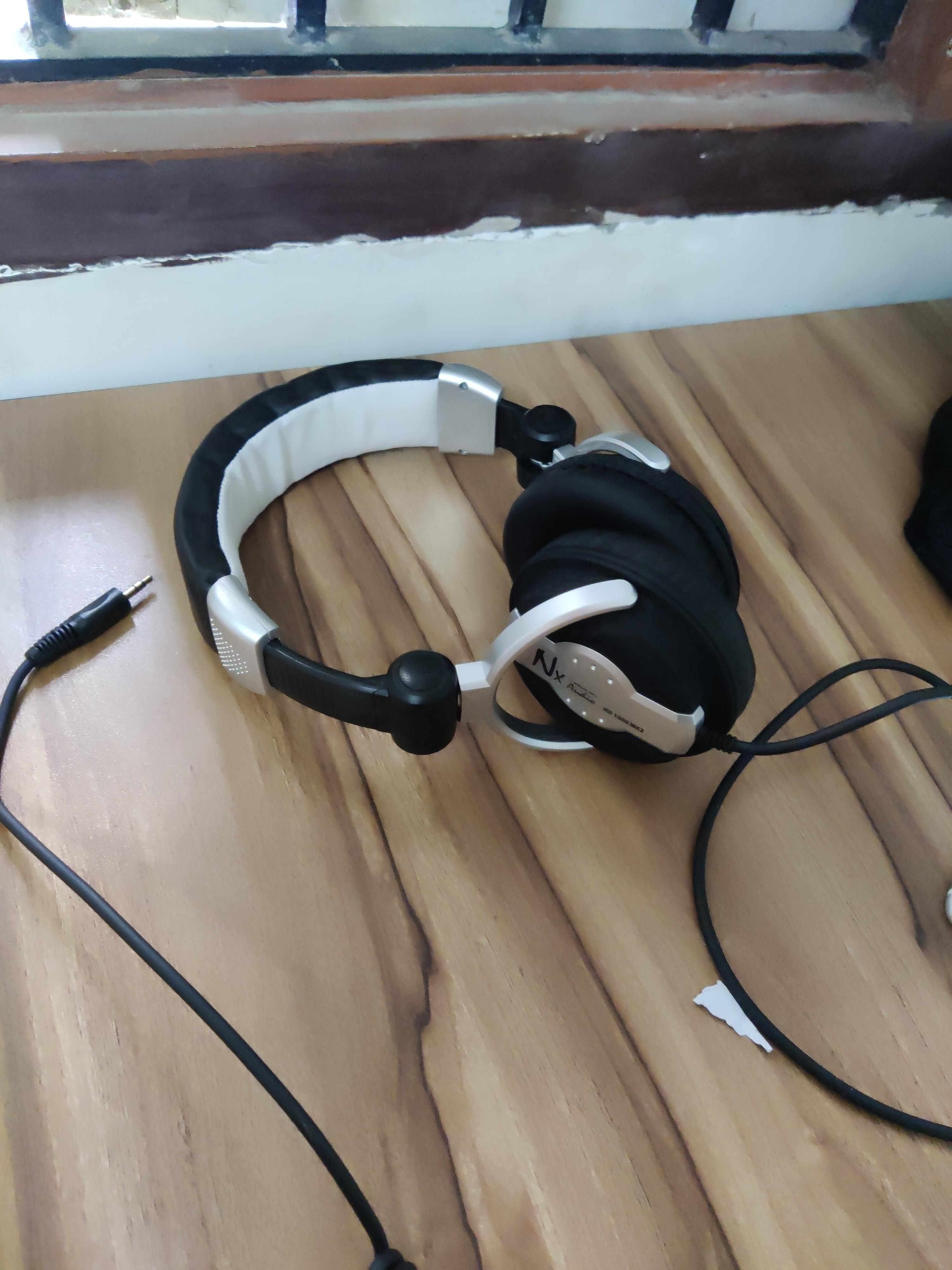 Nx Audio Hd1000Mk2 Dj Gear Wired Over Ear Headphones With Microphone