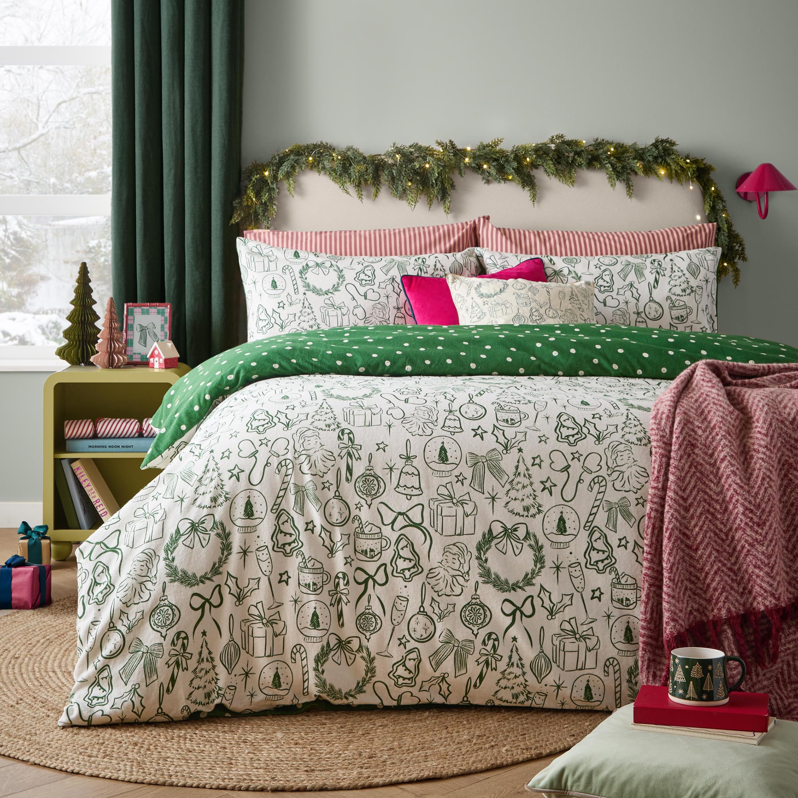 furn. Merry Christmas Duvet Cover Set (Oat/Green - Double)