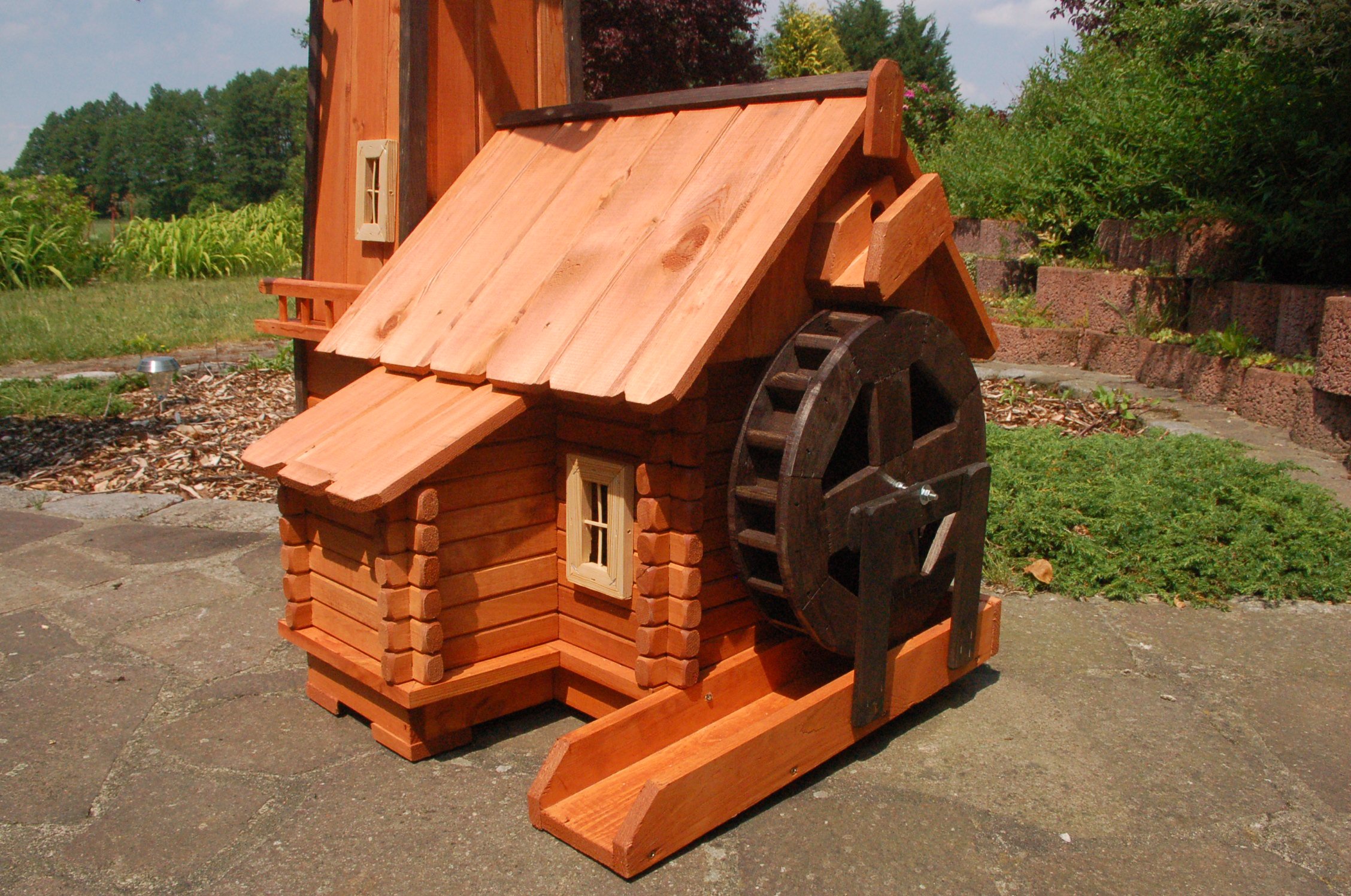 Windmühle mit integrierter Wassermühle++kugelgelagert