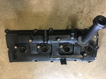 Genuine Nissan Parts - Rt Valve Cover (13264-7S000)