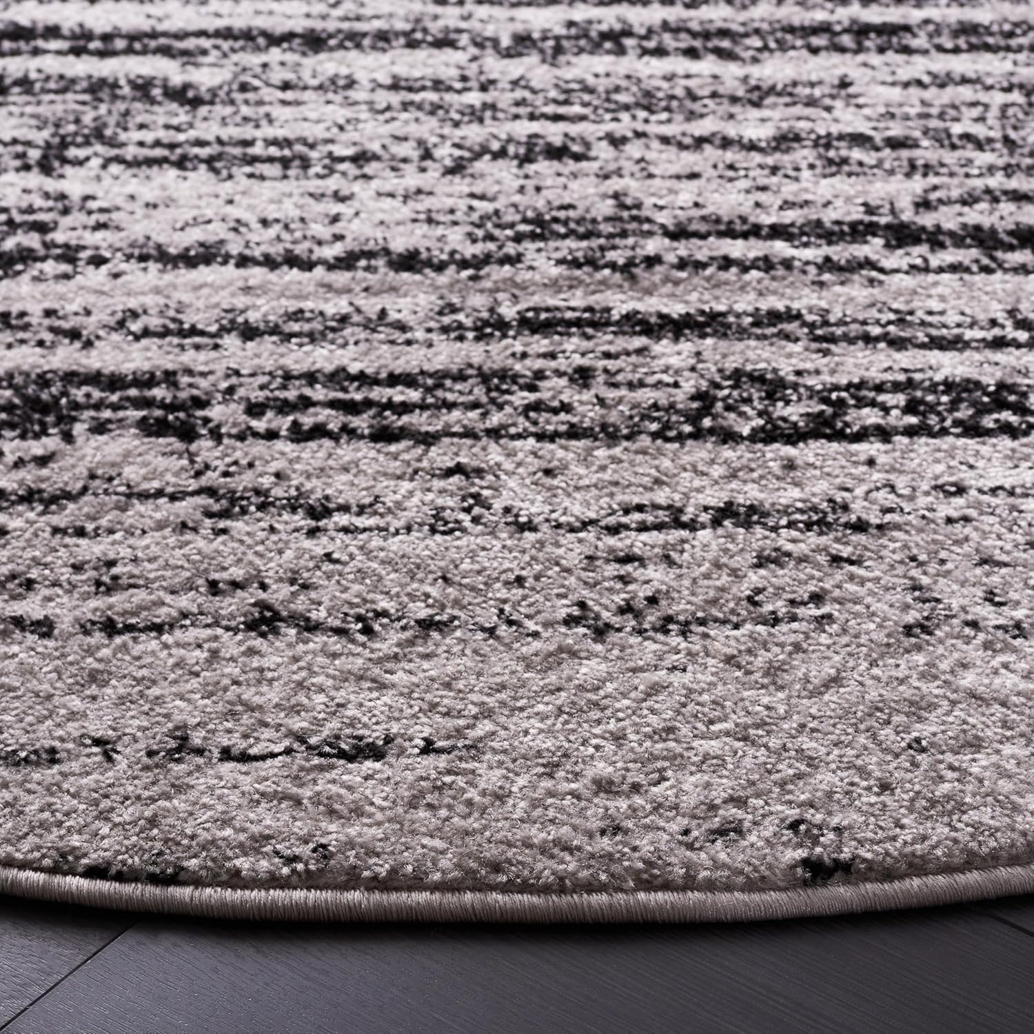 SAFAVIEH Adirondack Collection Area Rug - 4' Round, Silver & Black, Modern Ombre Design, Non Shedding & Easy to Clean, Ideal for Living Room, Bedroom, Office, Dining Space (ADR113A)