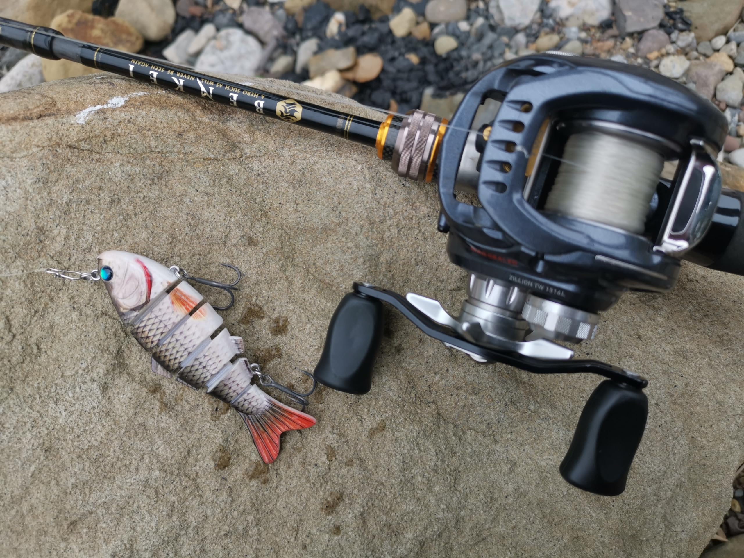 Amazon.co.jp: ‎FANTANGLER バス用ルアー リアル性の高いバスルアー