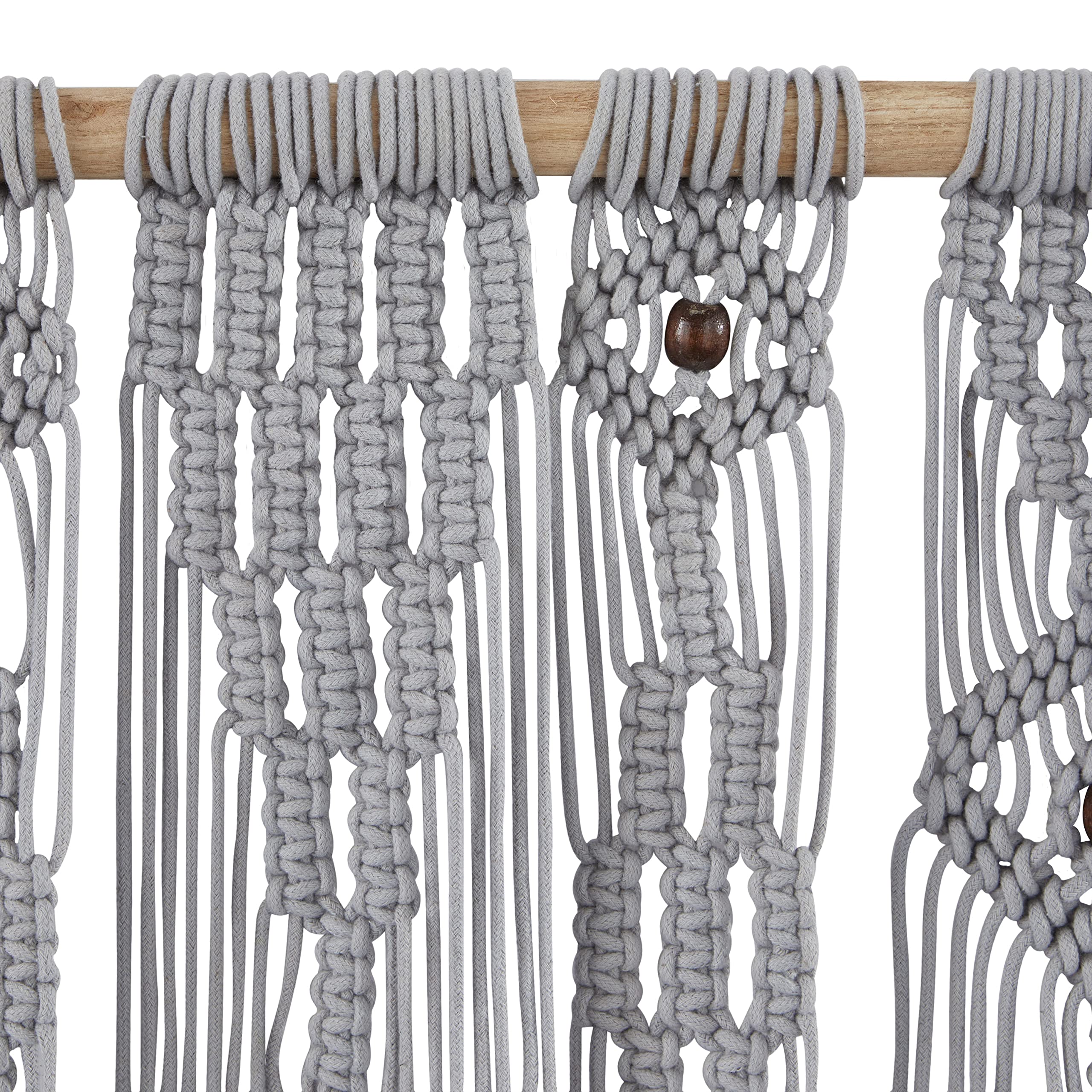 Deco 79 Algodón macramé intrincadamente tejido pared decoración colgante de pared con borlas de flecos de cuentas, 61 x 36 cm, gris