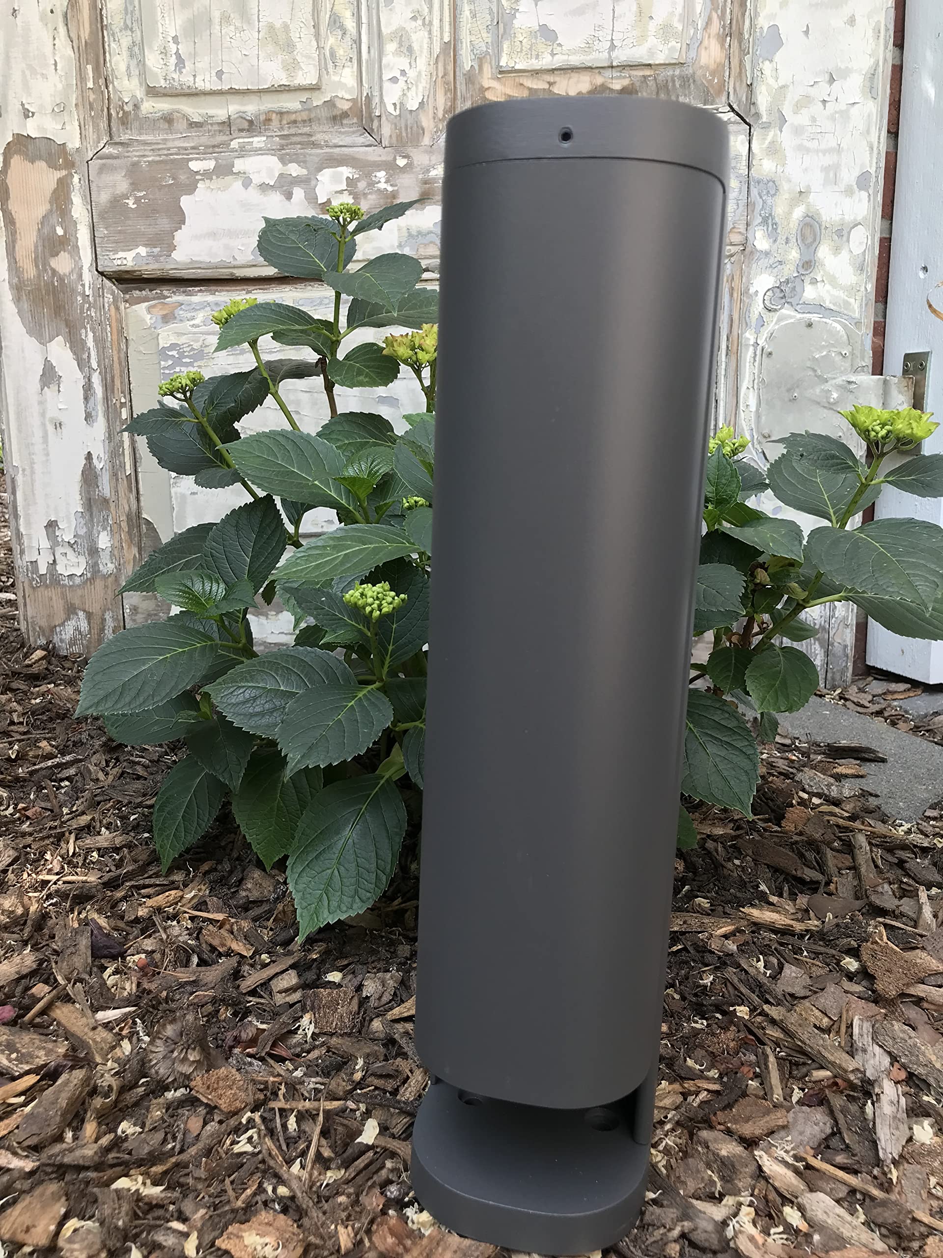 BOLD Volo Smarte Garten Steckdose Aussen - 2X Schuko WLAN Steckdosensäule | Tuya Smart Home Integration für iOS & Android, IP44 Aluminium-Druckguss Gehäuse, 3680W, 38,5 cm Säule, Anthrazit, WLAN