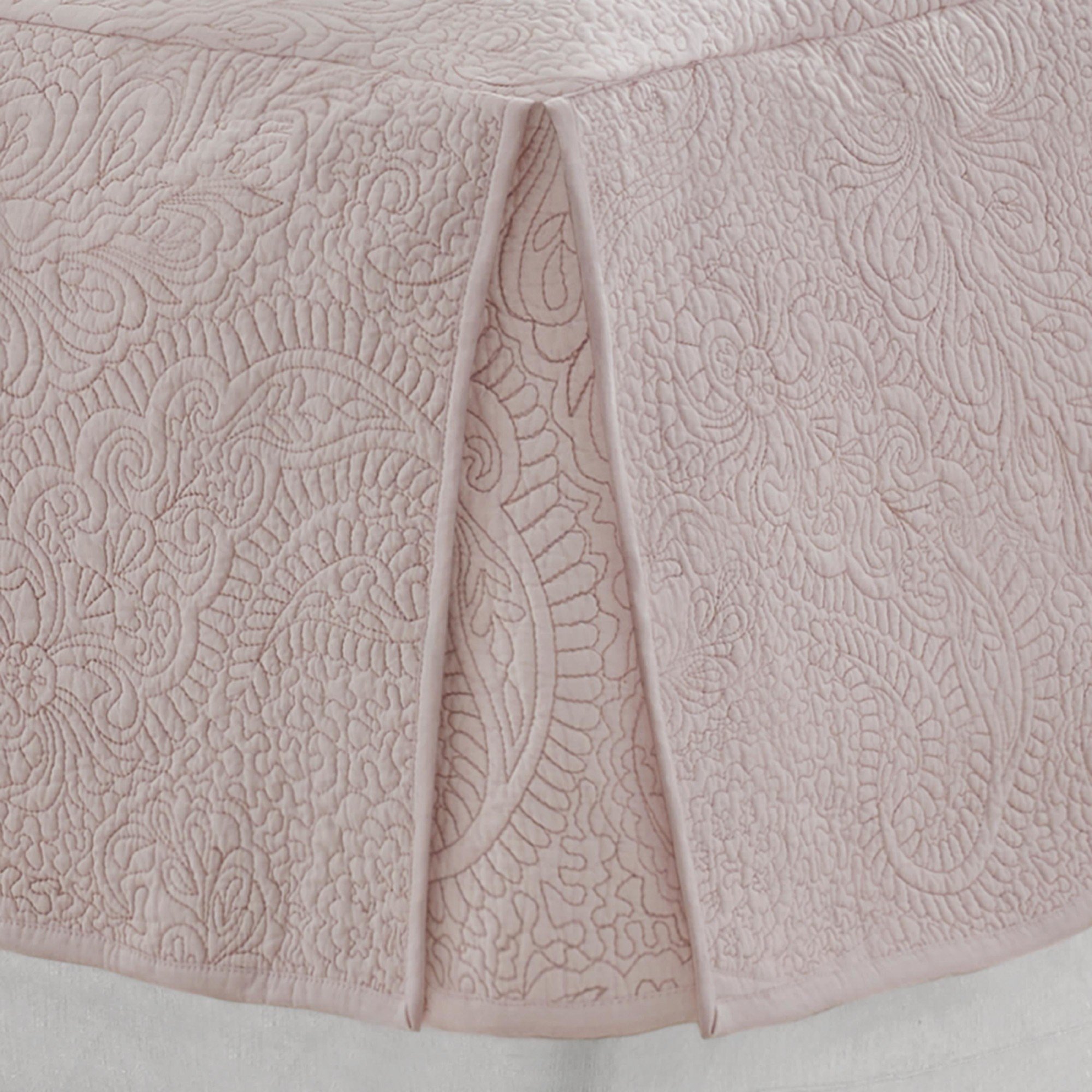 Bridge Steppdecke King Size In Blush – Baumwolle, Bestickt Mit Paisley-Muster, Mit Passgenauer Form & Gesäumten Ecken