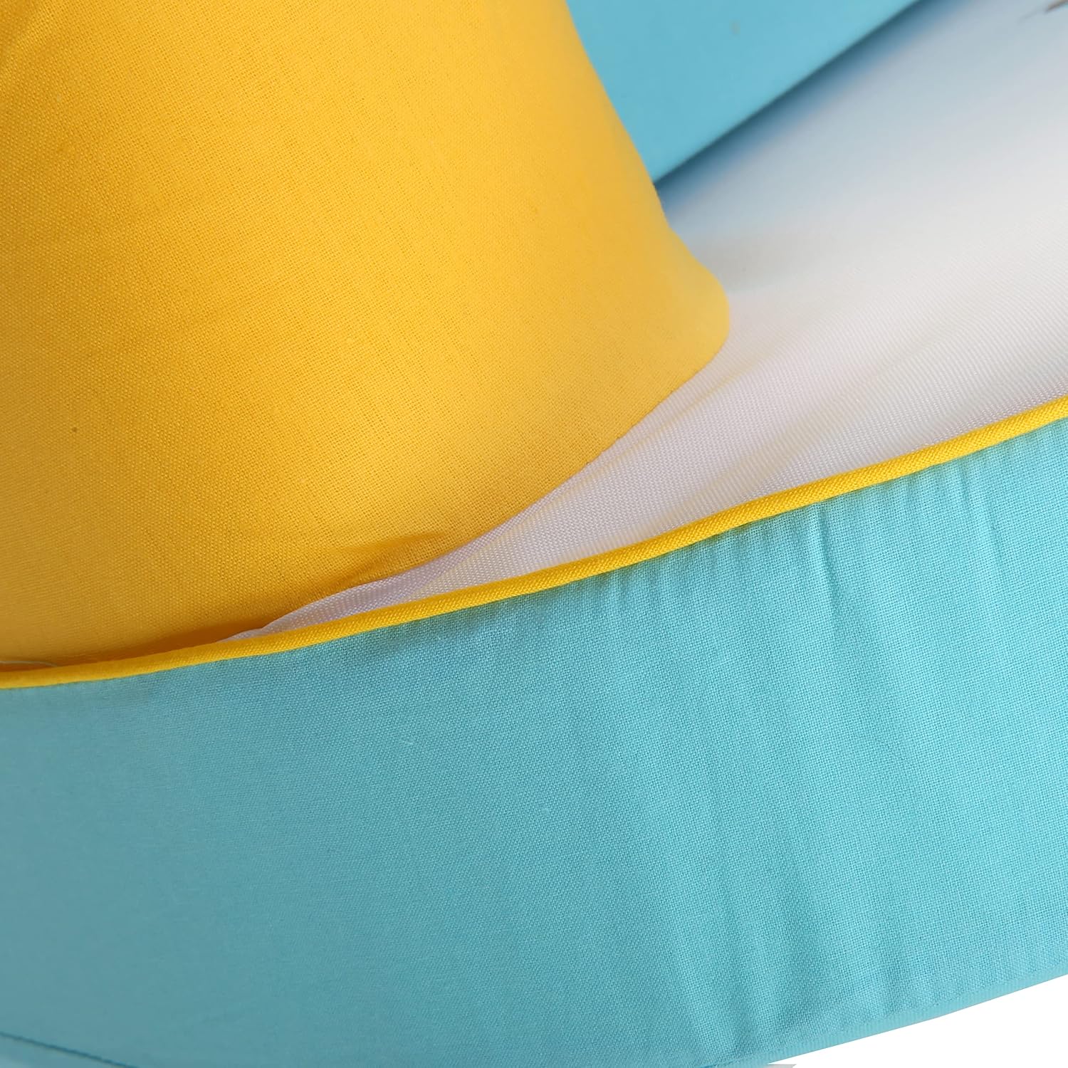 Mascha und der Bär Children's Sofa Bed Fold-Out Sofa Bed for Nursery (Extendable Children's Couch Suitable from 18 Months, Transport Dimensions: 78 x 42 x 36 cm), Multi-Colour