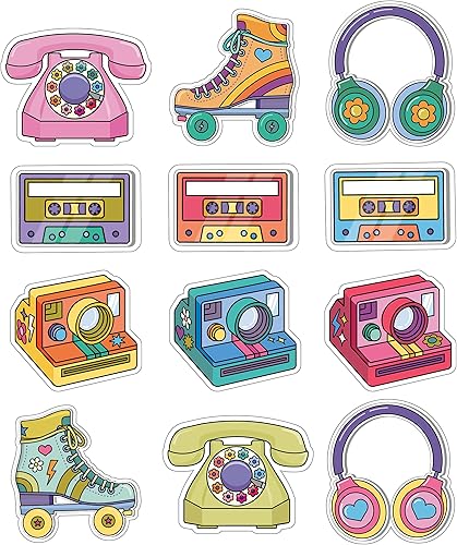 Happily Ever Elementary Retro Remix - Tablón de anuncios de 36 piezas, auriculares vintage, cintas de casete retro, cámara, teléfono, patines de los