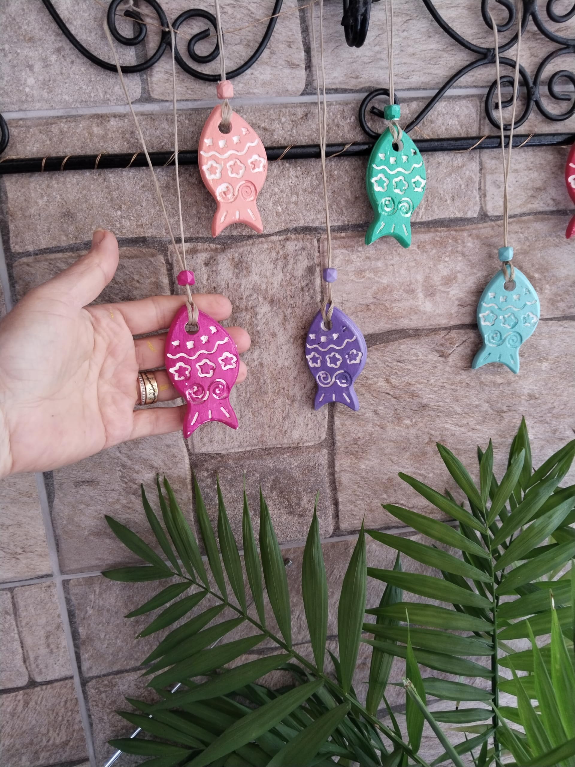 Dekoratif Balık Figürlü Duvar Süsü, 7 Parça, Renkli El Boyaması, Bahçe ve Balkon Süsleme 6 cm