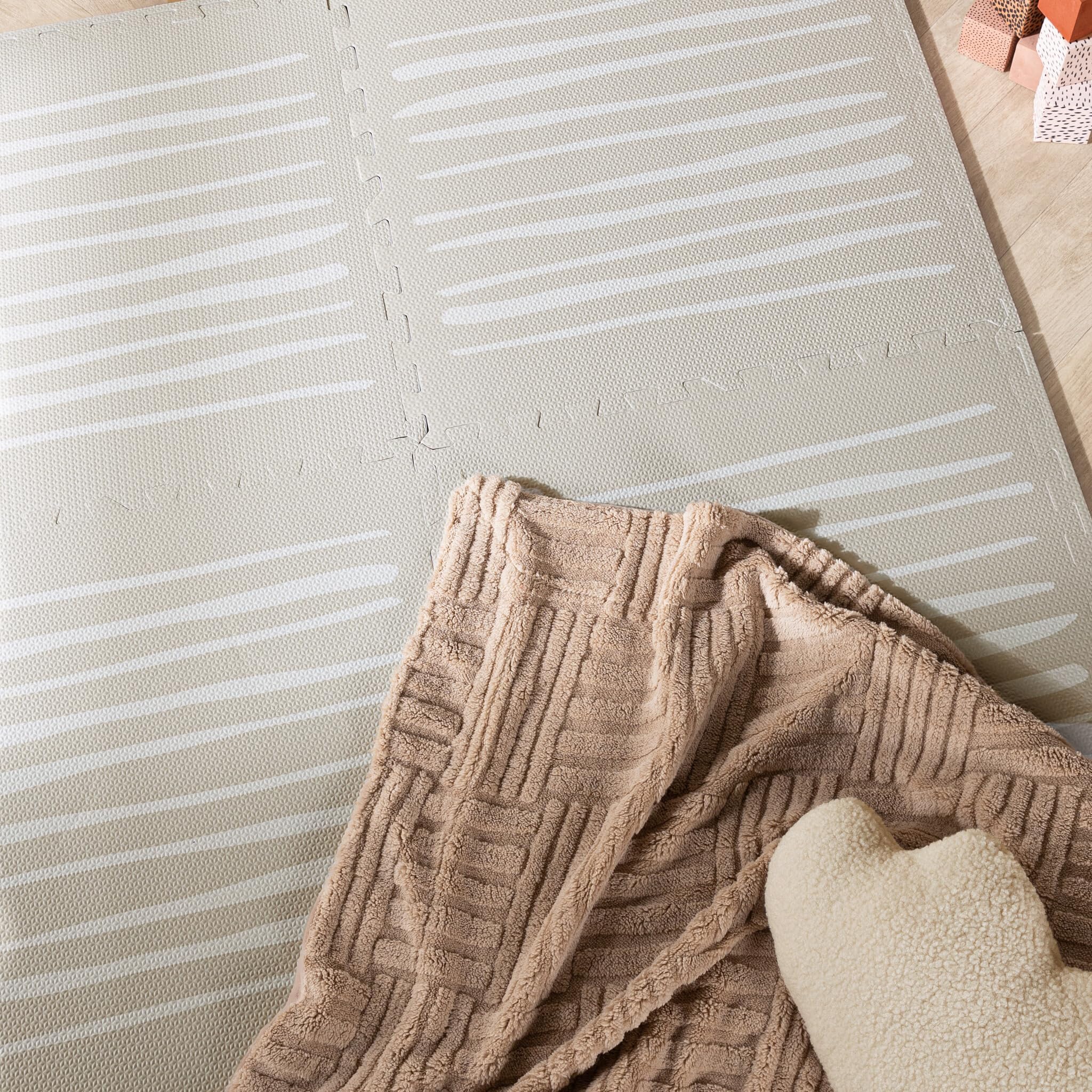 FRAAI | Home & Living Mata piankowa Puzzle - Alfie XL Stripes Szara/Beżowa - Pianka EVA - - Dywan