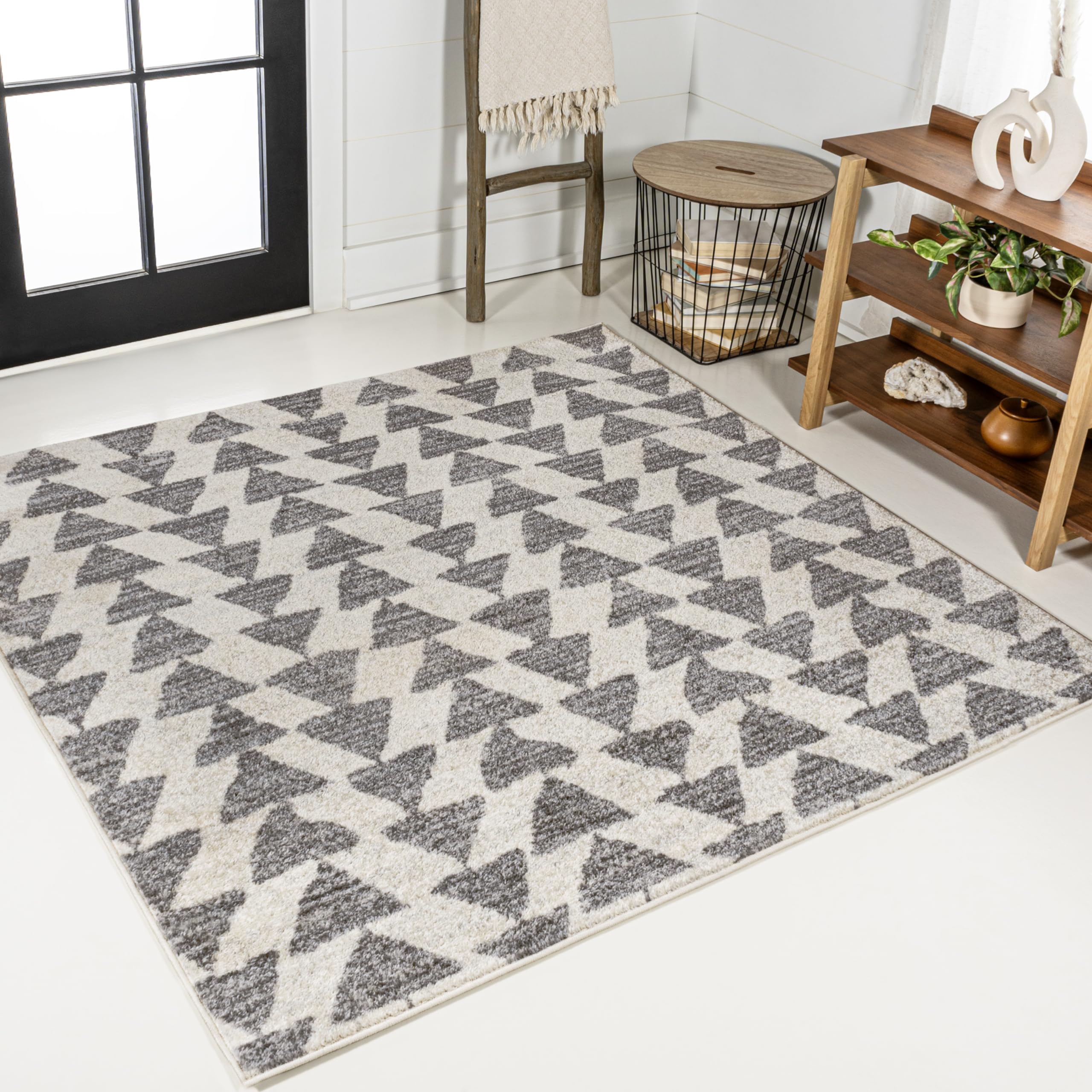 JONATHAN Y Aisha Moroccan Triangle Rug