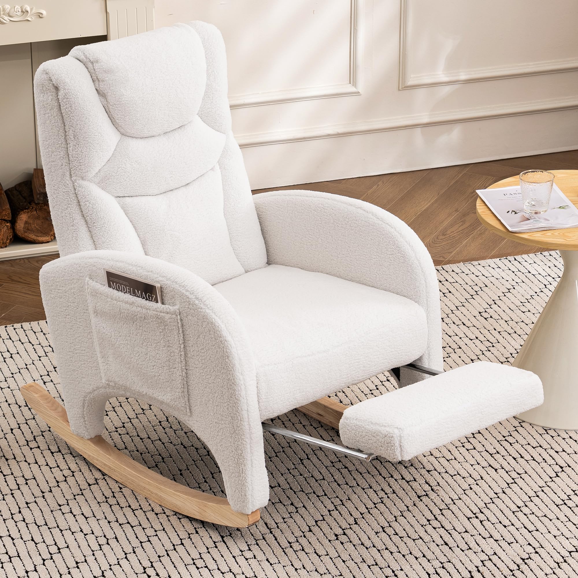 DEKKETO Teddy Schaukelstuhl mit Kopfstütze und Fußstütze, Schaukelsessel mit Hocker, Großer Stillstuhl mit Seitentasche, Relax Stillsessel Wohnzimmer, Weiß