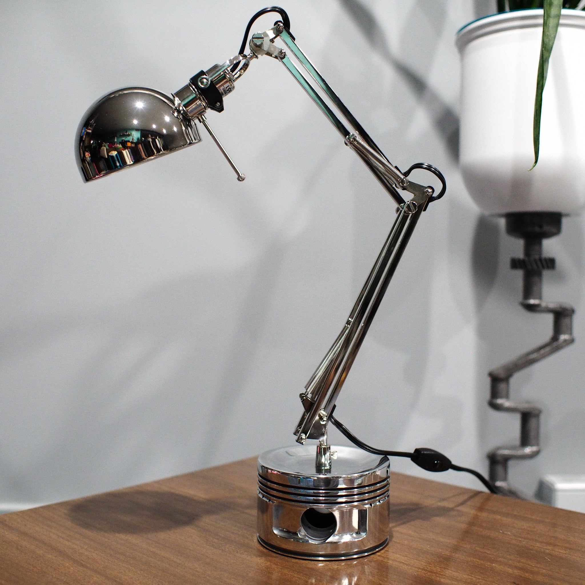 P-51 MUSTANG Mirror Polished Chrome WWII PACKARD V1650 ROLLS ROYCE MERLIN ENGINE AVIATOR PISTON DESK LAMP