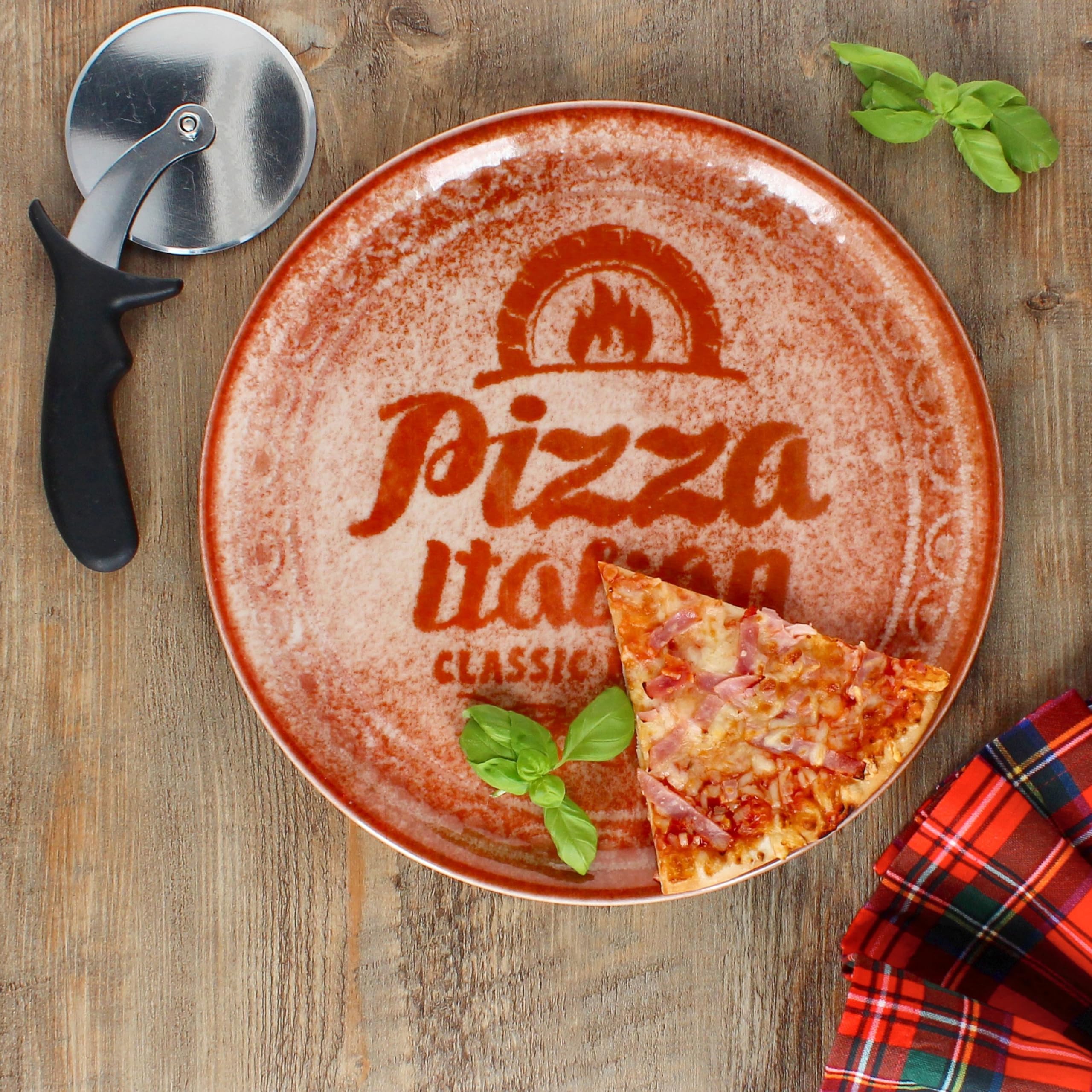 MamboCat Set di 4 piatti per pizza, rosso e nero, Ø 31 cm, per 4 persone, grandi piatti per pizza in porcellana con decorazione e scritta I per pizze o per creare, piatti da portata XL