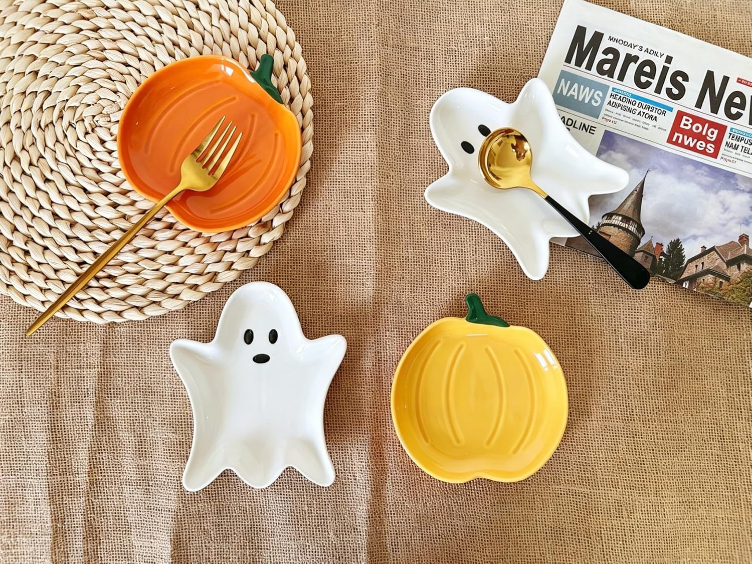 Ceramic Spoon Rest for Stove Top, Halloween Ghost Cute Spoon Rest for Kitchen Counter, Cooking Spoon Holder for Kitchen Counter, Utensil Rest Spatula Rest Ladle Holder Tong Rest (White)