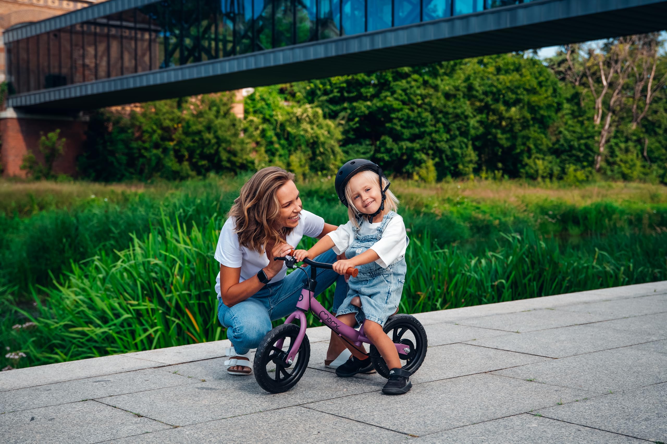 MoMi BREKI Bicicletta senza pedali per bambine e per bambini e bambini a partire da 3 anni (peso corporeo massimo 25 kg), telaio in metallo stabile e leggero con un peso di 3 kg