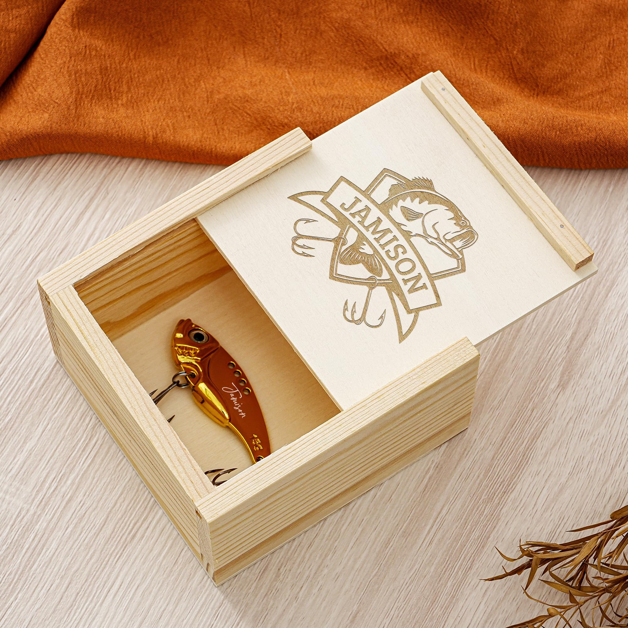 Coffret cadeau personnalisé en métal VIB Angelköder, personnalisable Graviert Angelzubehör mit Lasergravur Holzbox, Reel Cool Dad Gift, Individuelles Angler Penser Vatertag Geburtstag