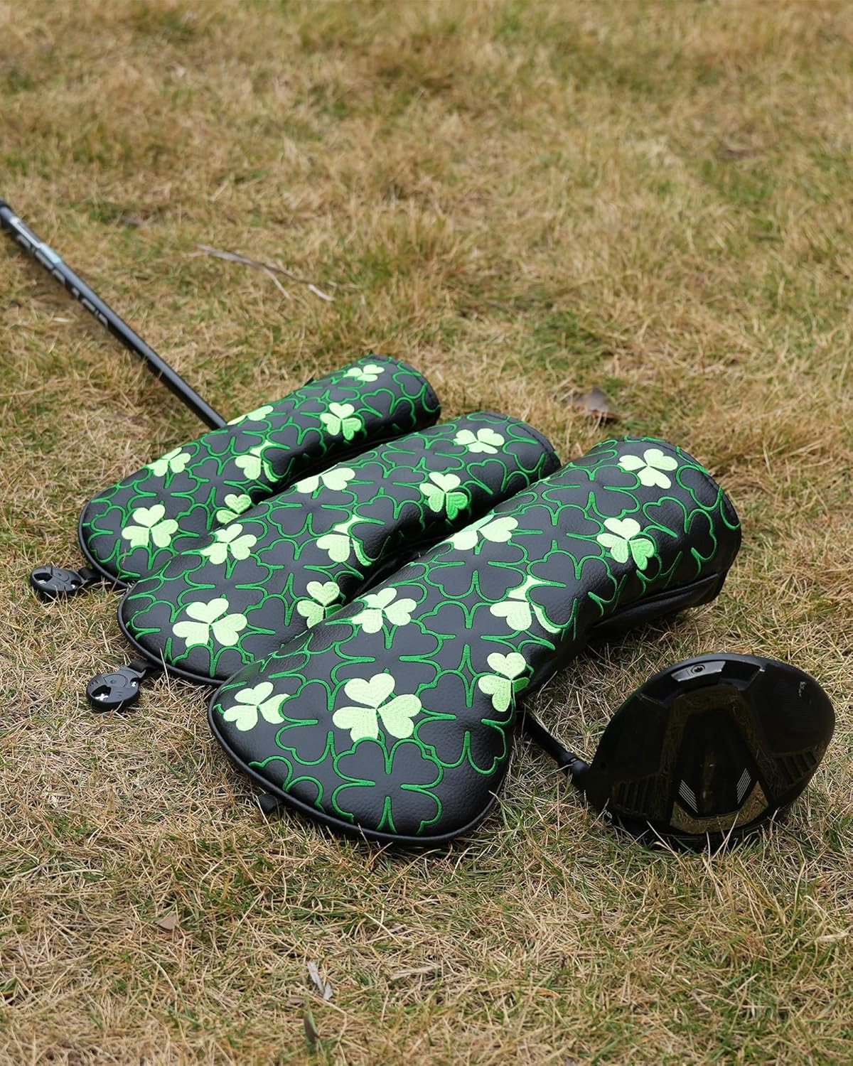 Big Teeth Golf Putter Covers Mallet Putter Headcover Magnetic Closure, Shamrock Putter Cover Headcover Black Leather Mallet Putter Covers for 2 Ball Putter
