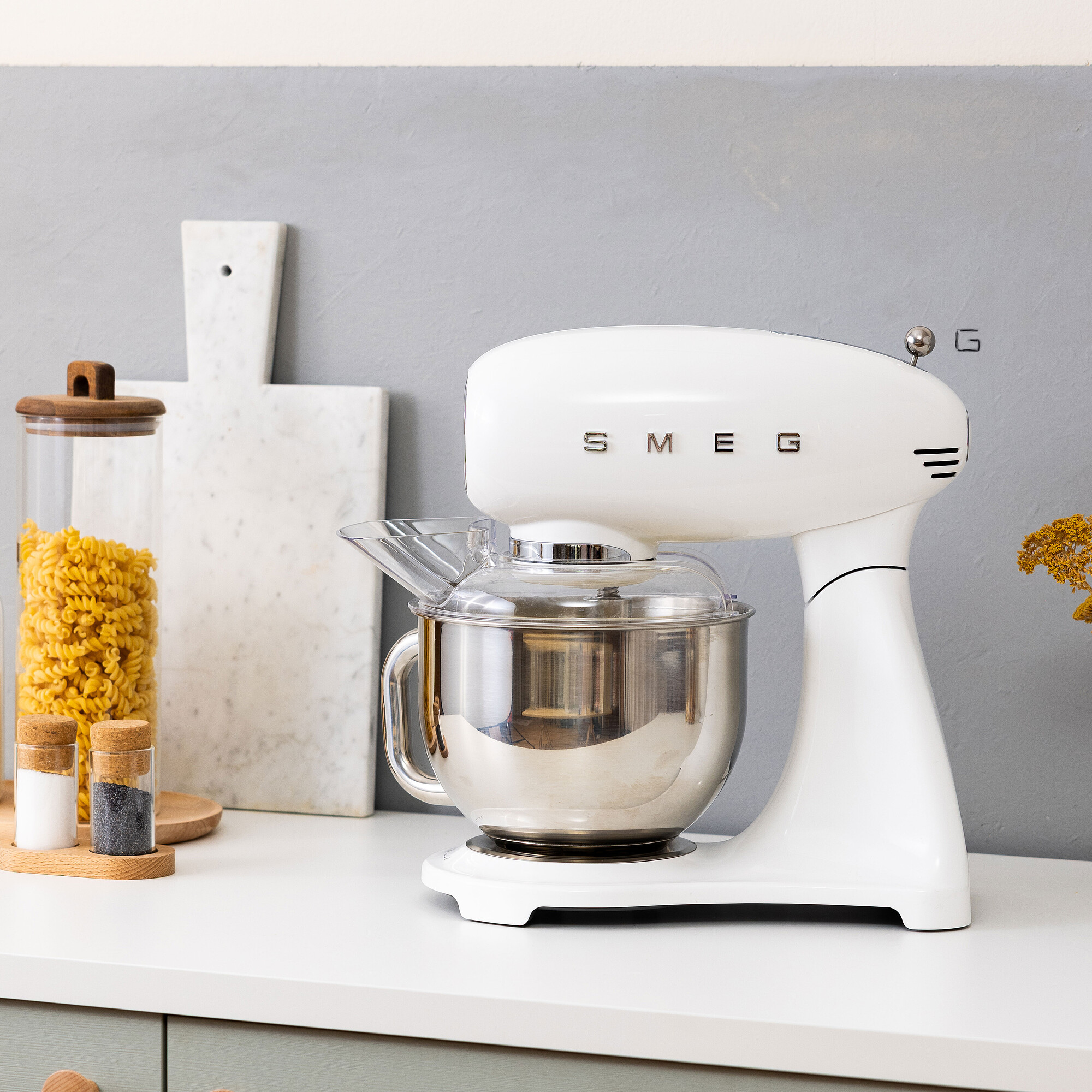 Amazon.com: SMEG SMF05 Forte 5-Qt Stand Mixer with 750W Motor