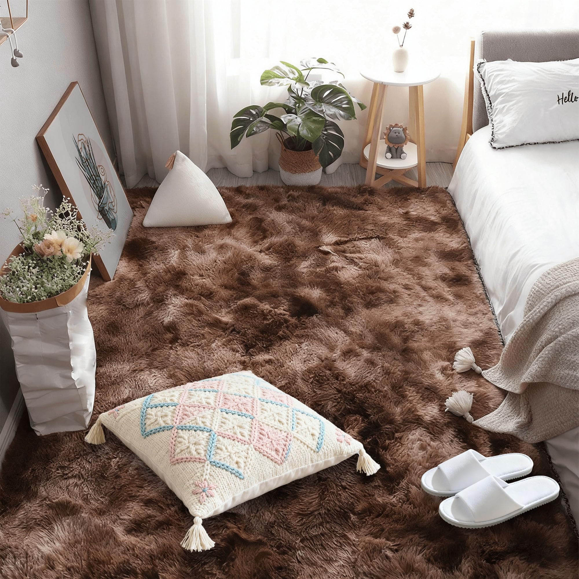 Tapis de sol doux marron pour créer un coin lecture chaleureux dans votre chambre