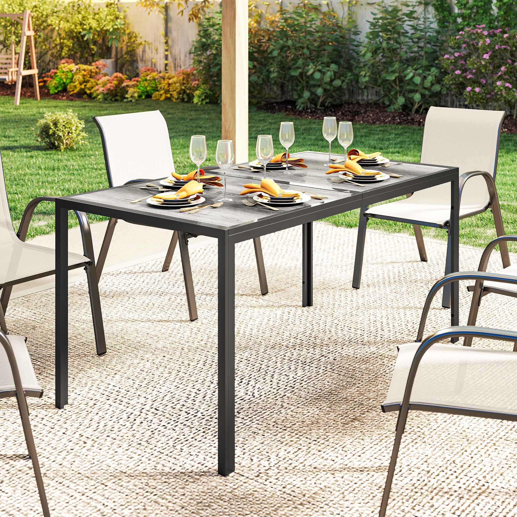 Outsunny Table de Jardin rectangulaire pour 4 à 6 Personnes, Table à Manger extérieure avec Plateau à Effet Bois et Pieds en Acier, pour Balcon, Porche, terrasse, 150 x 80 x 74 cm, Gris