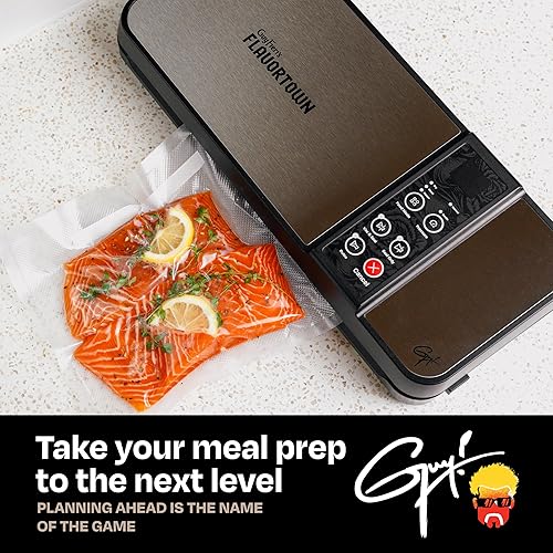 Miniatura 6 de Guy Fieri's Flavortown Sellador al vacío compacto con almacenamiento de rollo integrado y modos seco y húmedo, incluye kit de inicio (5) bolsas de