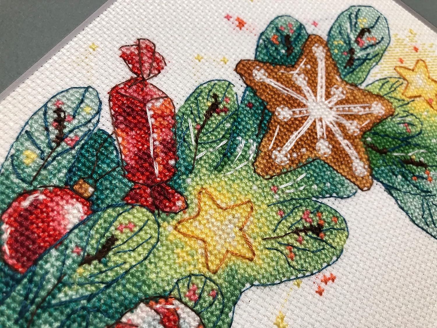 RIOLIS - Gingerbread Wreath 1910, Cross Stitch Kits 11¾"x11¾, Cross Stitch Kits for Beginners & Advanced, Crossstitching Kit Adult, Embroidery Counted Stitching Kit