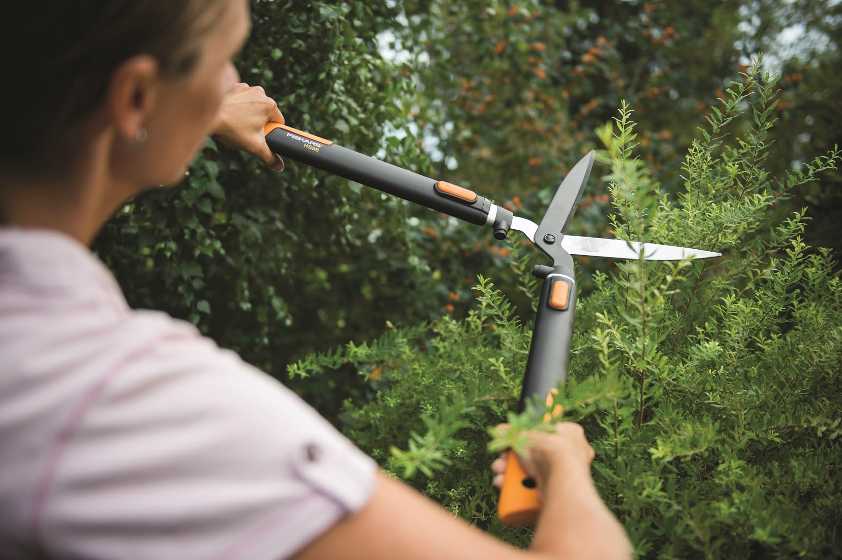 Fiskars SmartFit HS86 Cesoie telescopiche per siepi 68-93 cm Lama acciaio rivestimento antiaderente Nero Arancione