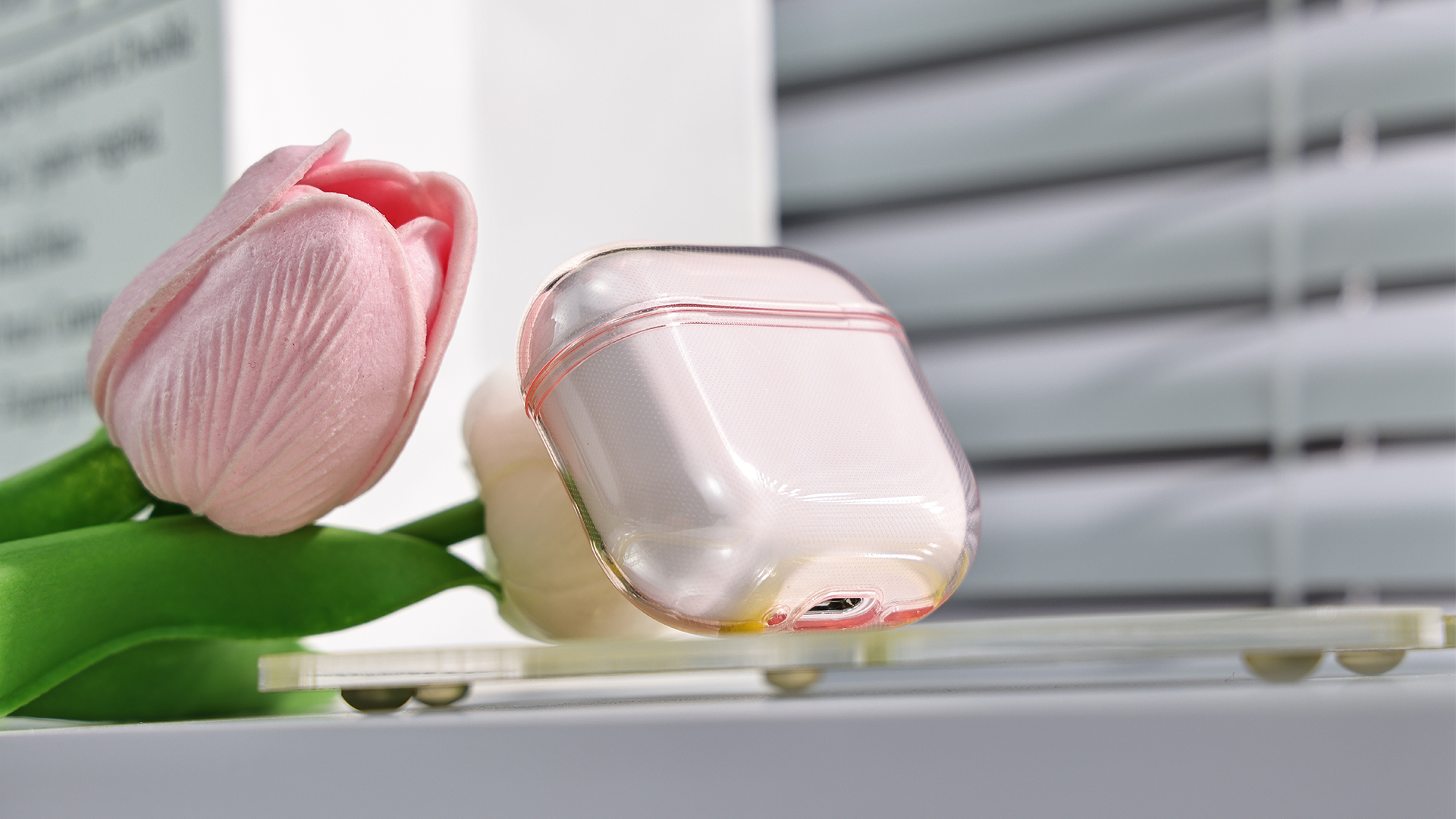 Custodia Per AirPods 4 (4a Generazione) In TPU Trasparente Anti-Giallo - Antiurto, Con Moschettone E Kit Pulizia, Ricarica Senza Ostacoli