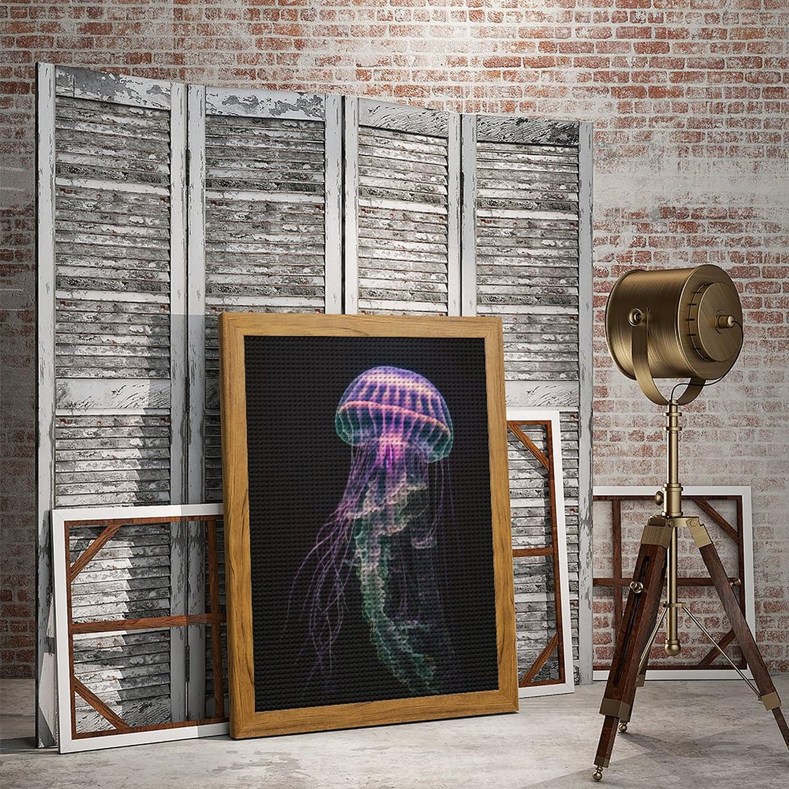 Amazon | ダイヤモンドアート 暗い水の中を泳ぐクラゲ