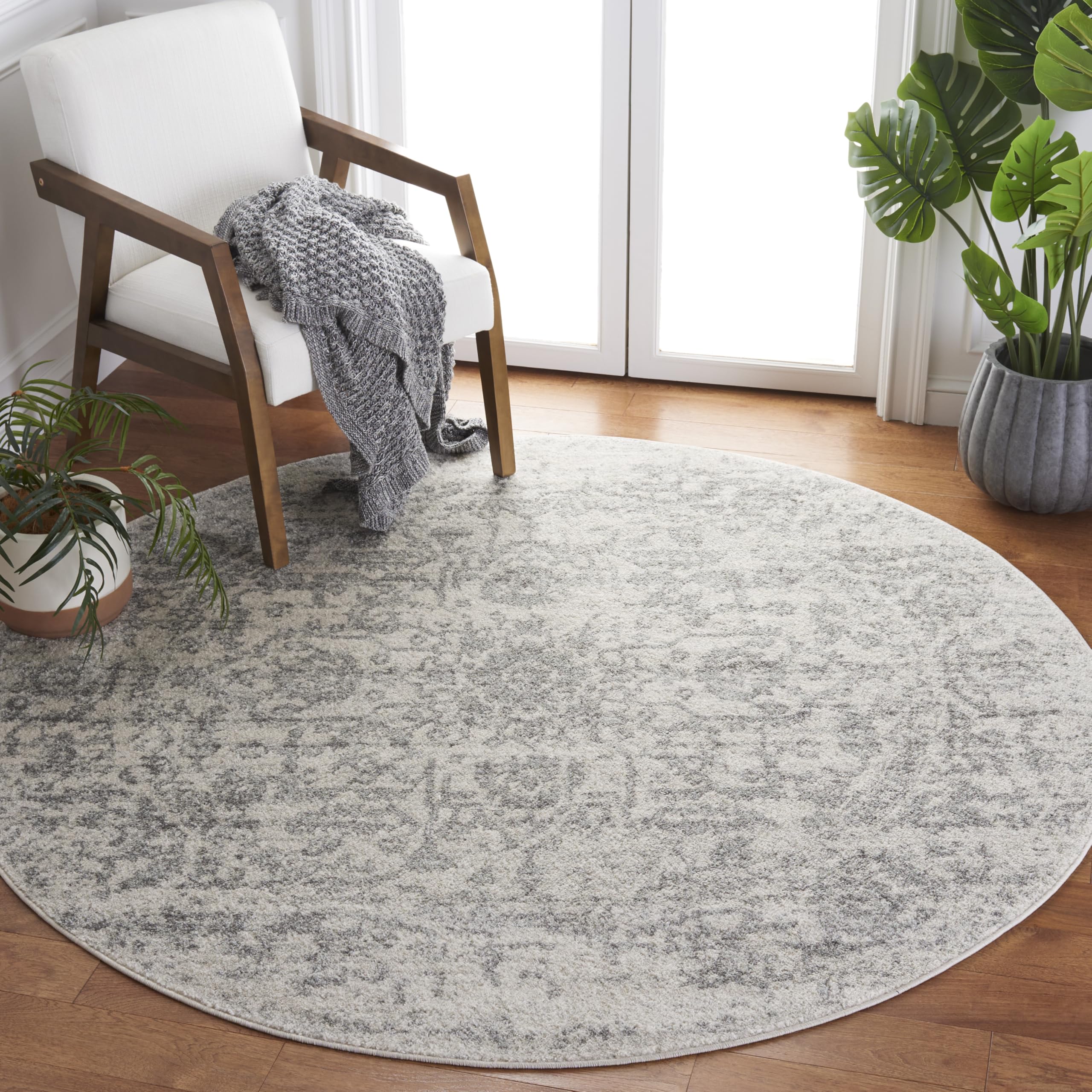 SAFAVIEH Madison Collection Area Rug - 10' Round, Silver & Ivory, Snowflake Medallion Distressed Design, Non-Shedding & Easy Care, Ideal for High