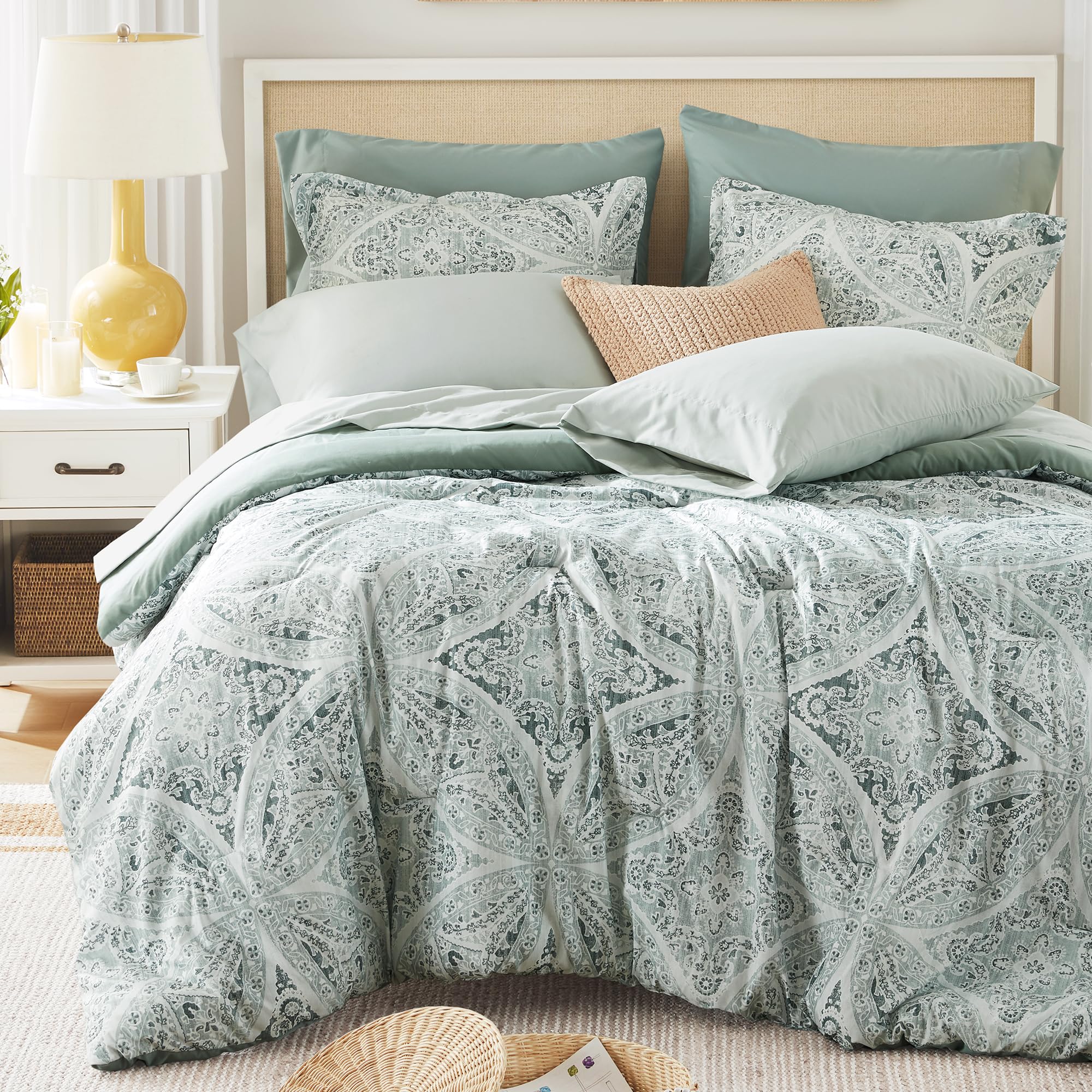 Comfort Spaces Comfort Spaces Bed in A Bag Comforter Set - Trendy Casual Design King Comforter with Complete Sheet Set with Side Pocket, All Season Comforter King, Shams, Gloria, King Green 9 Piece, King, Green