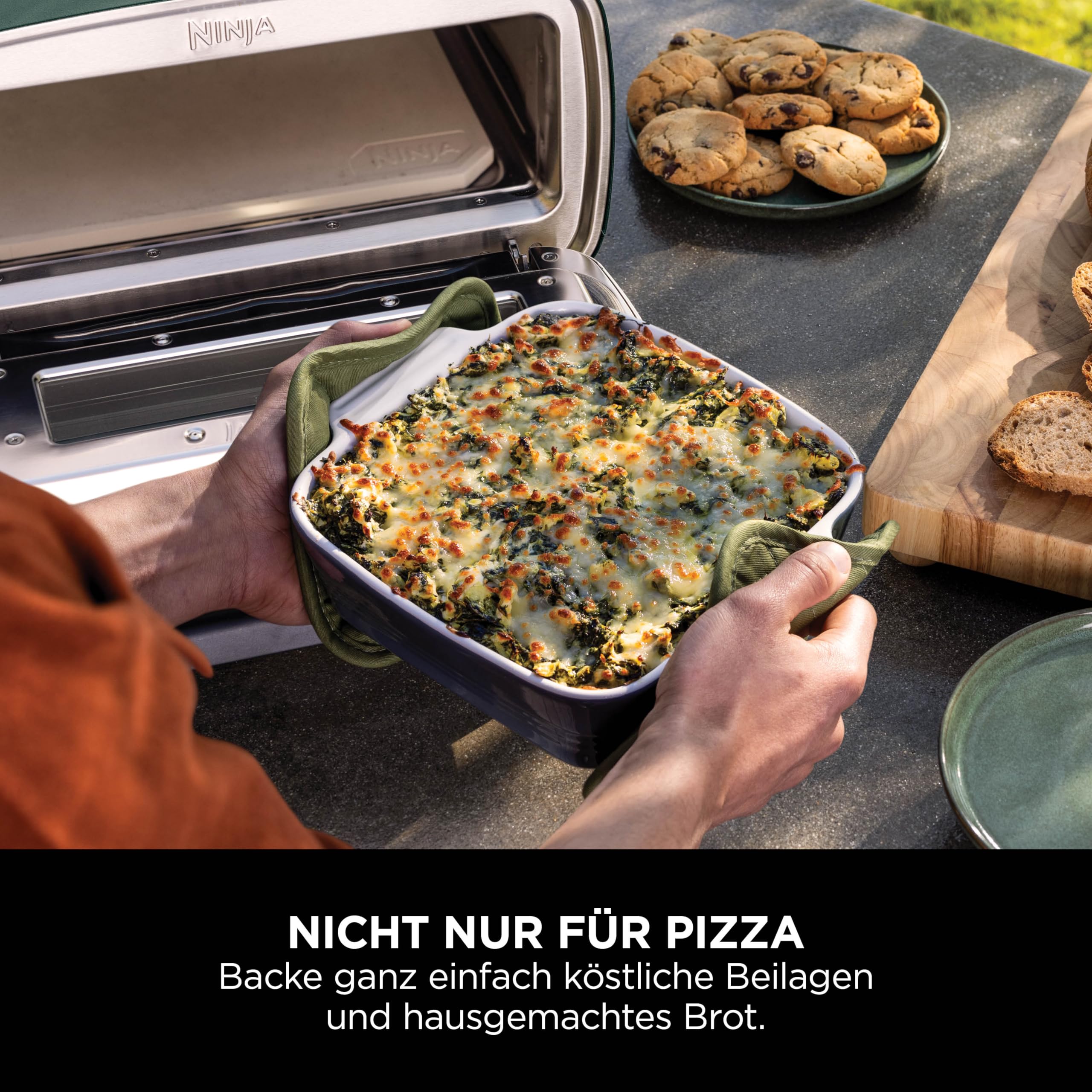 Ninja Artisan Outdoor-Pizzaofen Heißluftfritteuse 4 Funktionen 30-cm-Pizzastein Grün MO201AMZEU