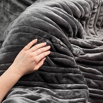 Kleeneze KL3738 Heated Blanket Throw U2013 Electric Over Blanket, Soft