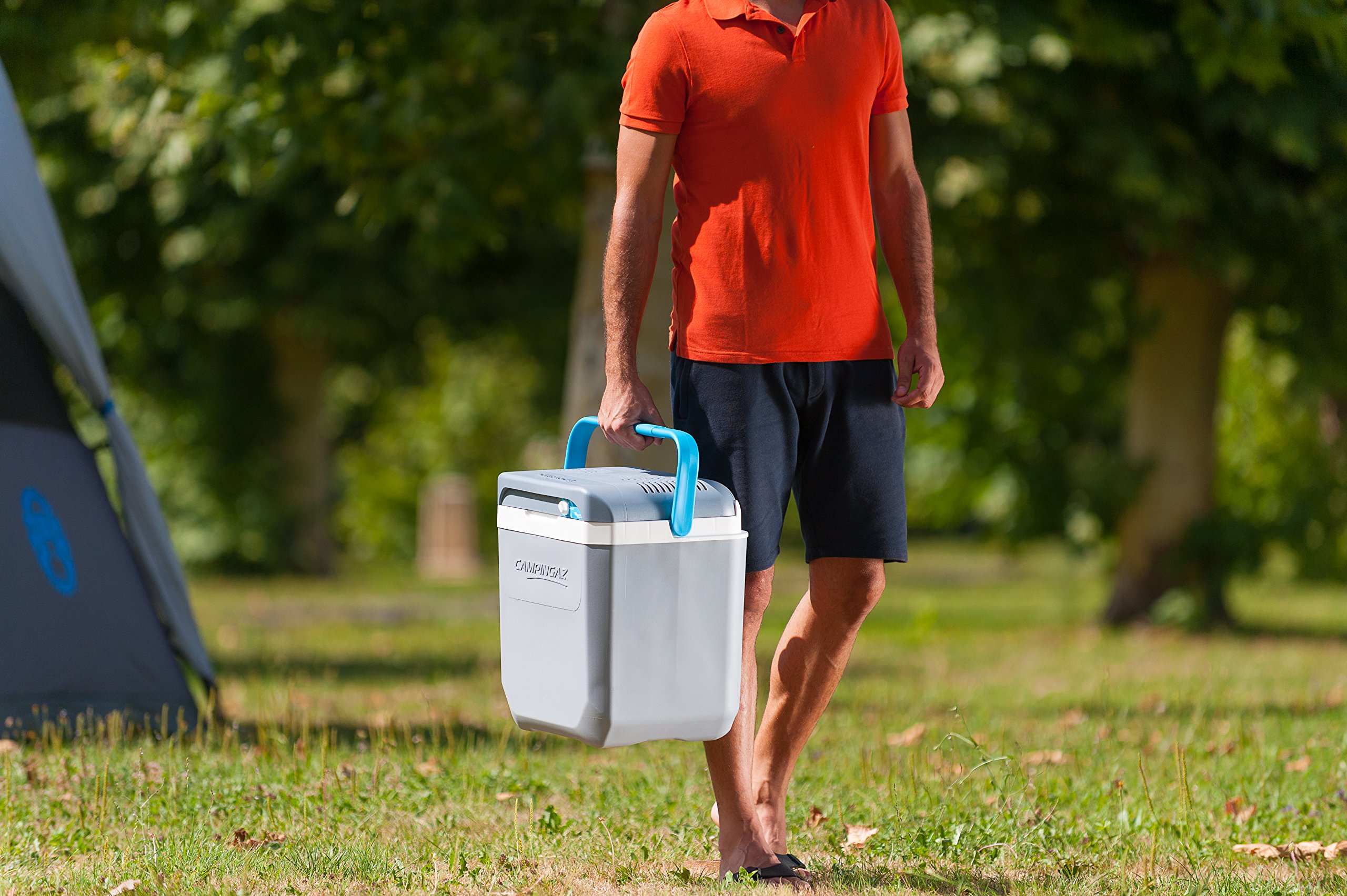 Campingaz Powerbox Plus 28L, elettrico, connessione 12V, spazio per 8 bottiglie da 1,5 L, frigobar elettrico, thermobox per auto e campeggio, con monitor della batteria, 24 litri