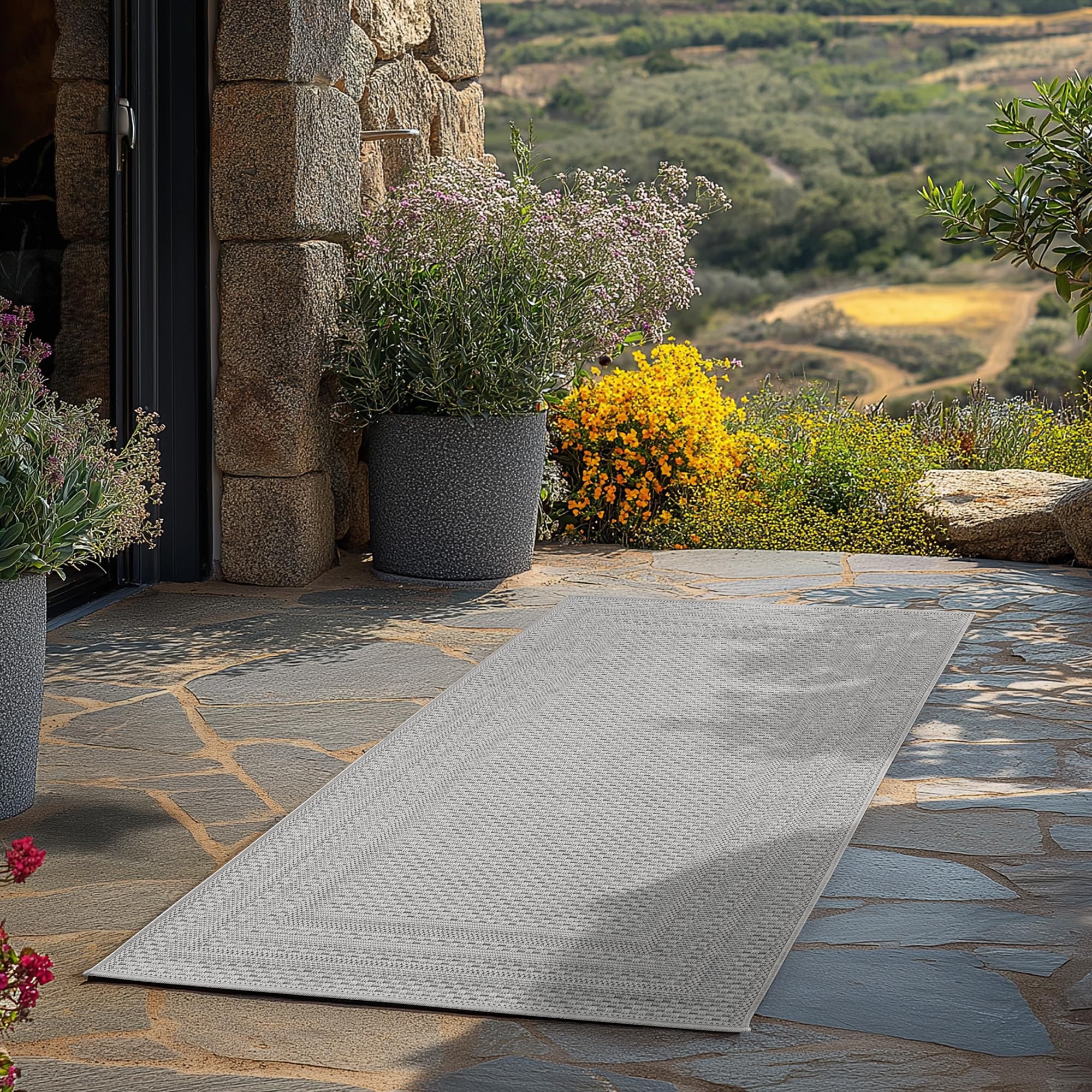 Teppium Outdoor Teppich Beige, Wetterfest & UV-beständig, ideal für Küche, Balkon, Terrasse auch Wohnzimmer und Esszimmer, Skandinavisches Boho-Design