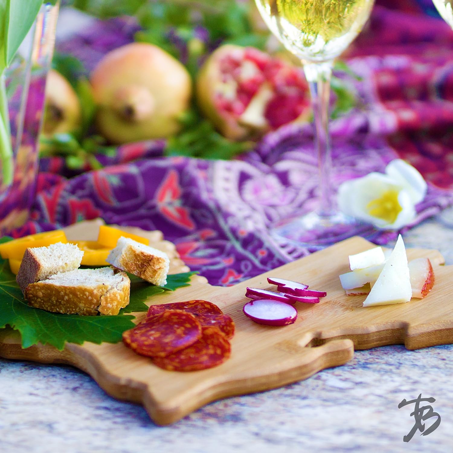 Totally Bamboo Louisiana State Shaped Bamboo Serving and Cutting Board - Image 3